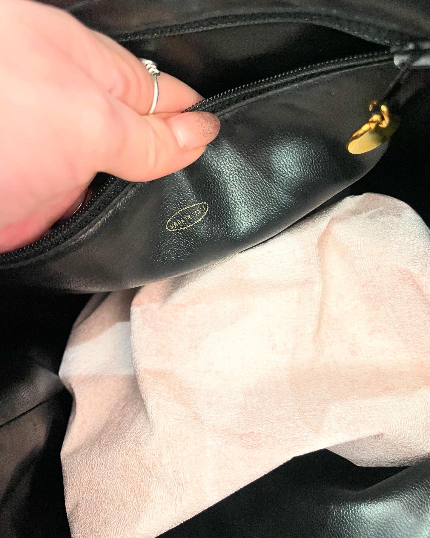 Borsa Chanel secchiello vernice vintage