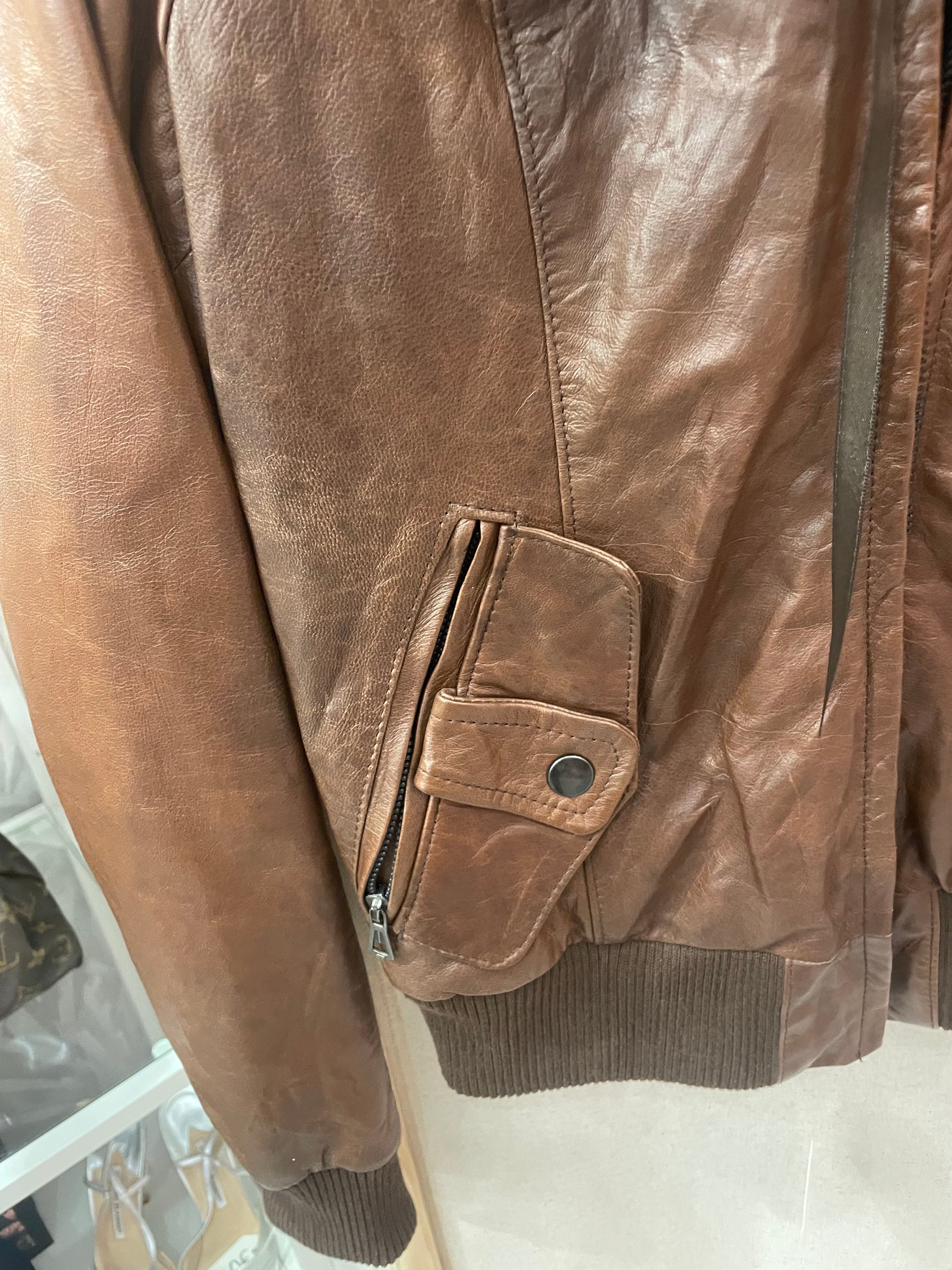 Giubbotto Biker di pelle marrone con collo di volpe