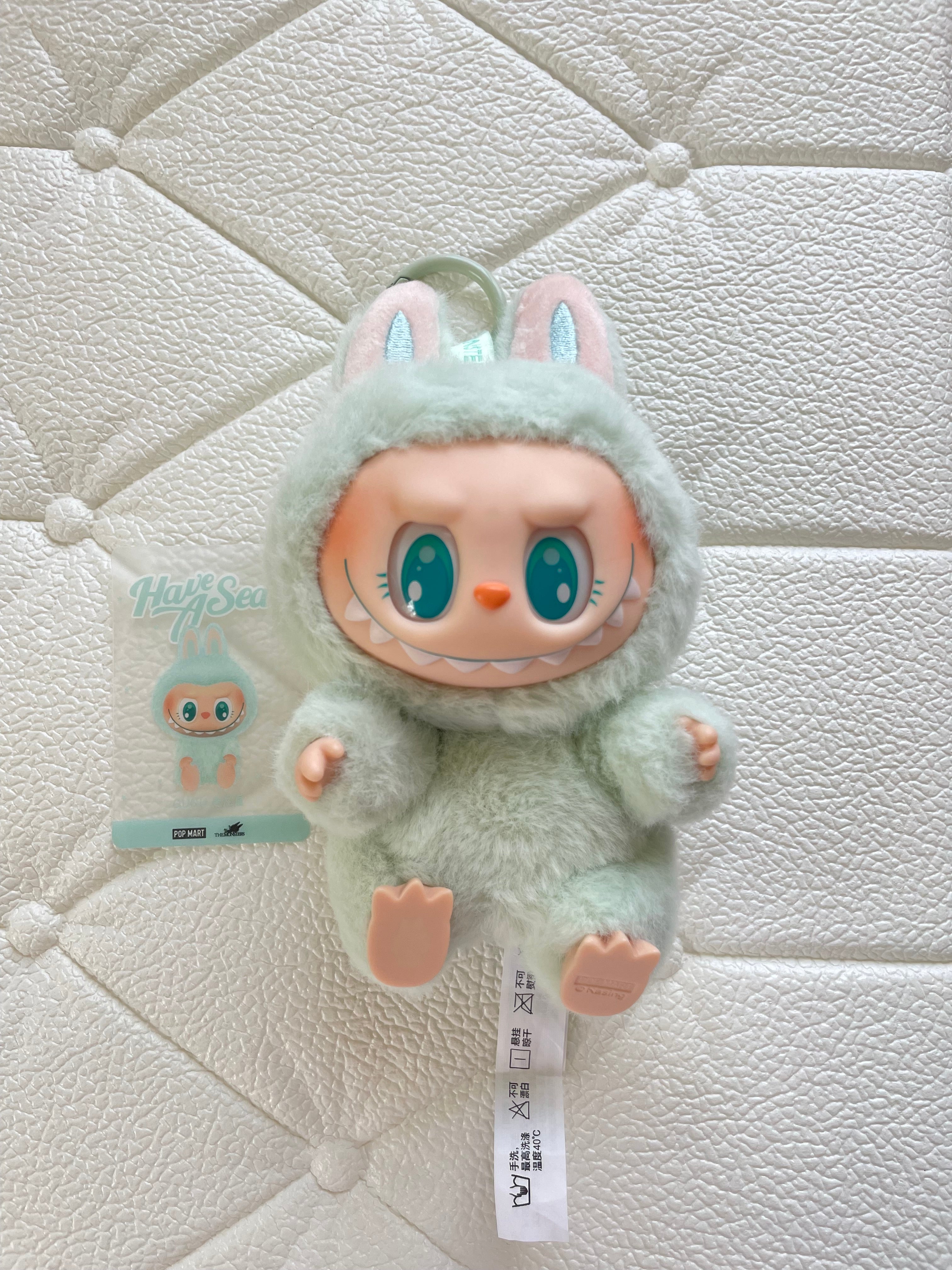 Labubu Have a Seat Ququ