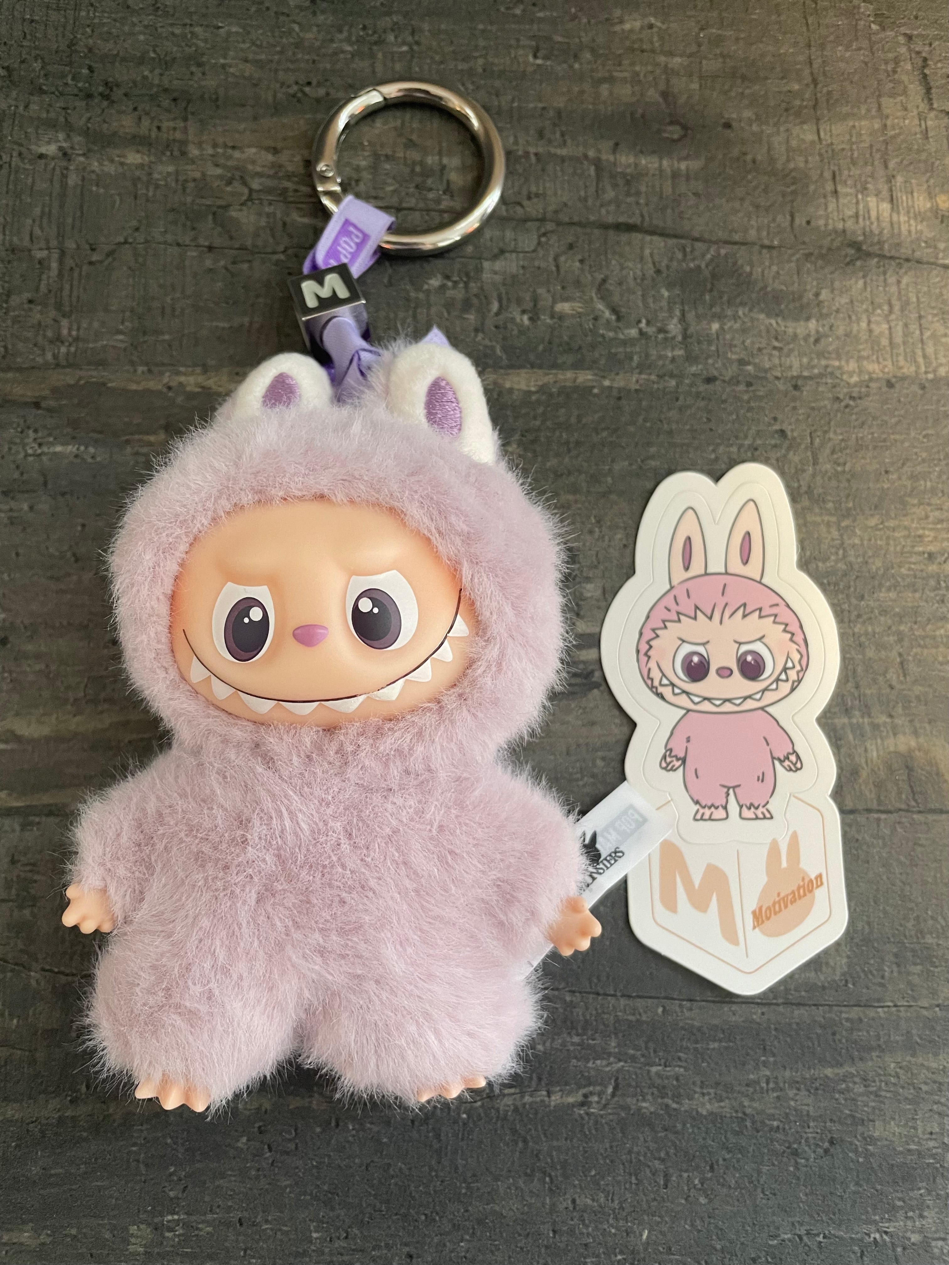 Labubu Pin for Love, M