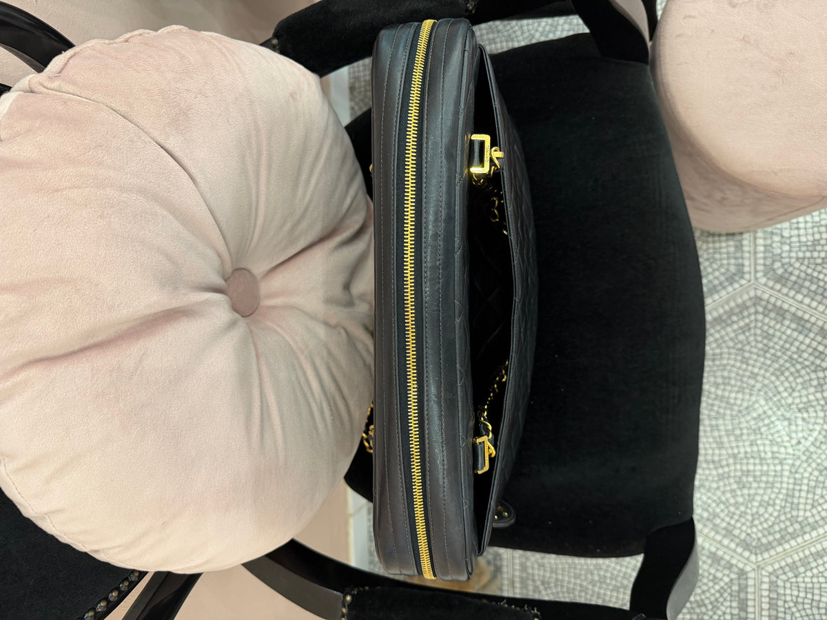 Chanel Maxi camera bag shopper