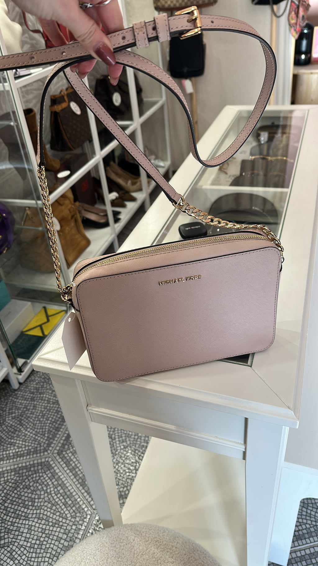 Borsa Michael Kors Camera bag rosa cipria