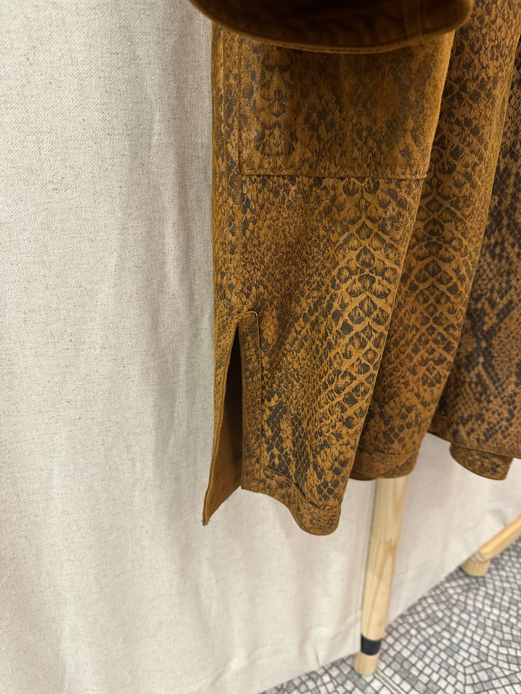 Trench suede reverse pitone