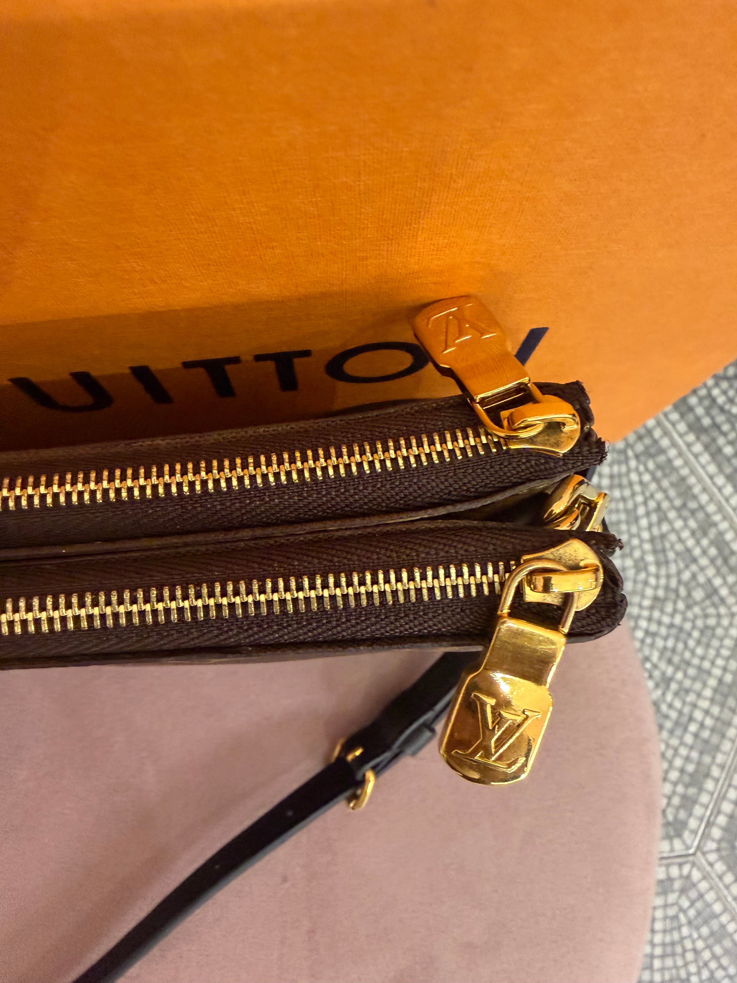 Borsa Louis Vuitton pochette reverse