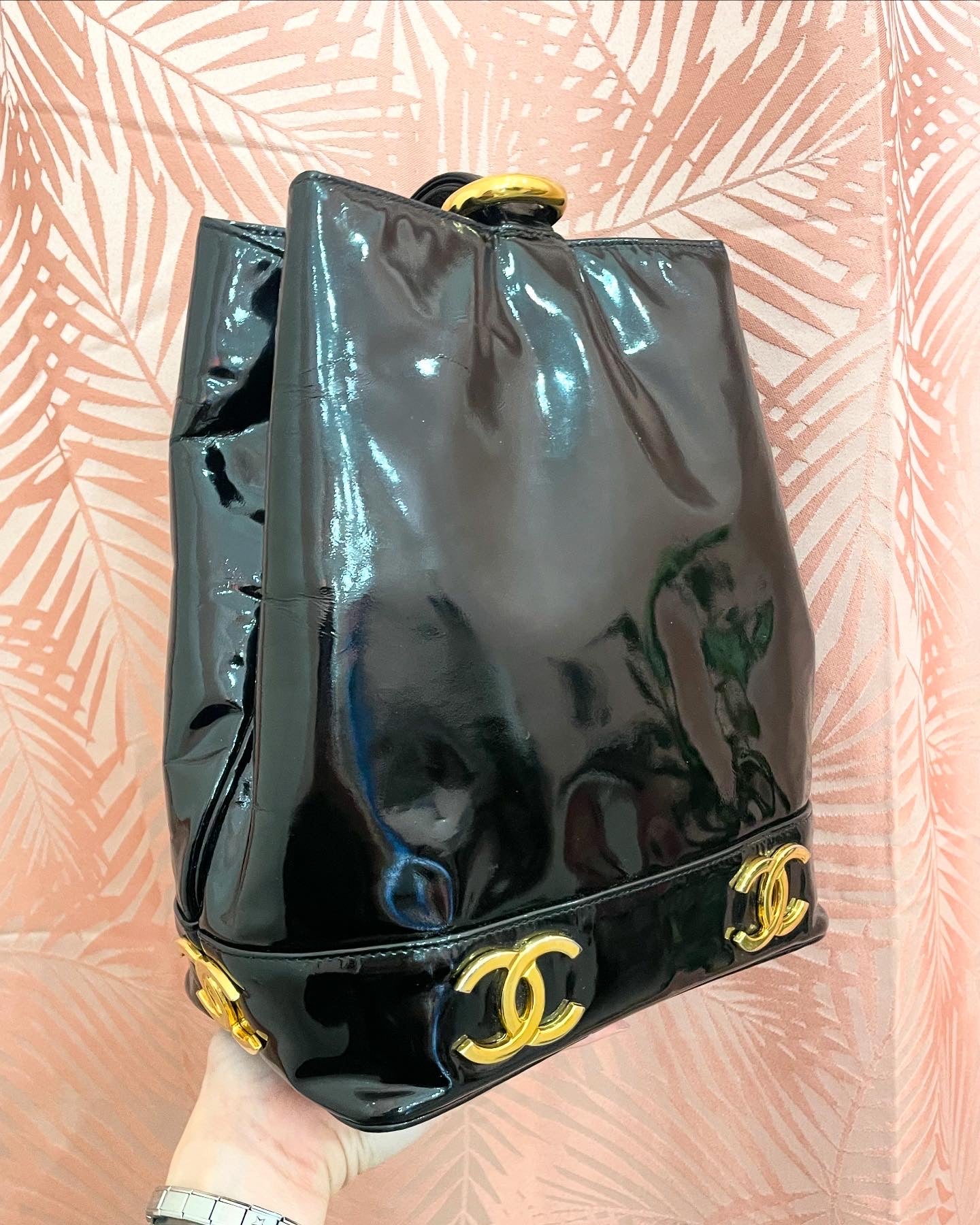 Borsa Chanel secchiello vernice vintage