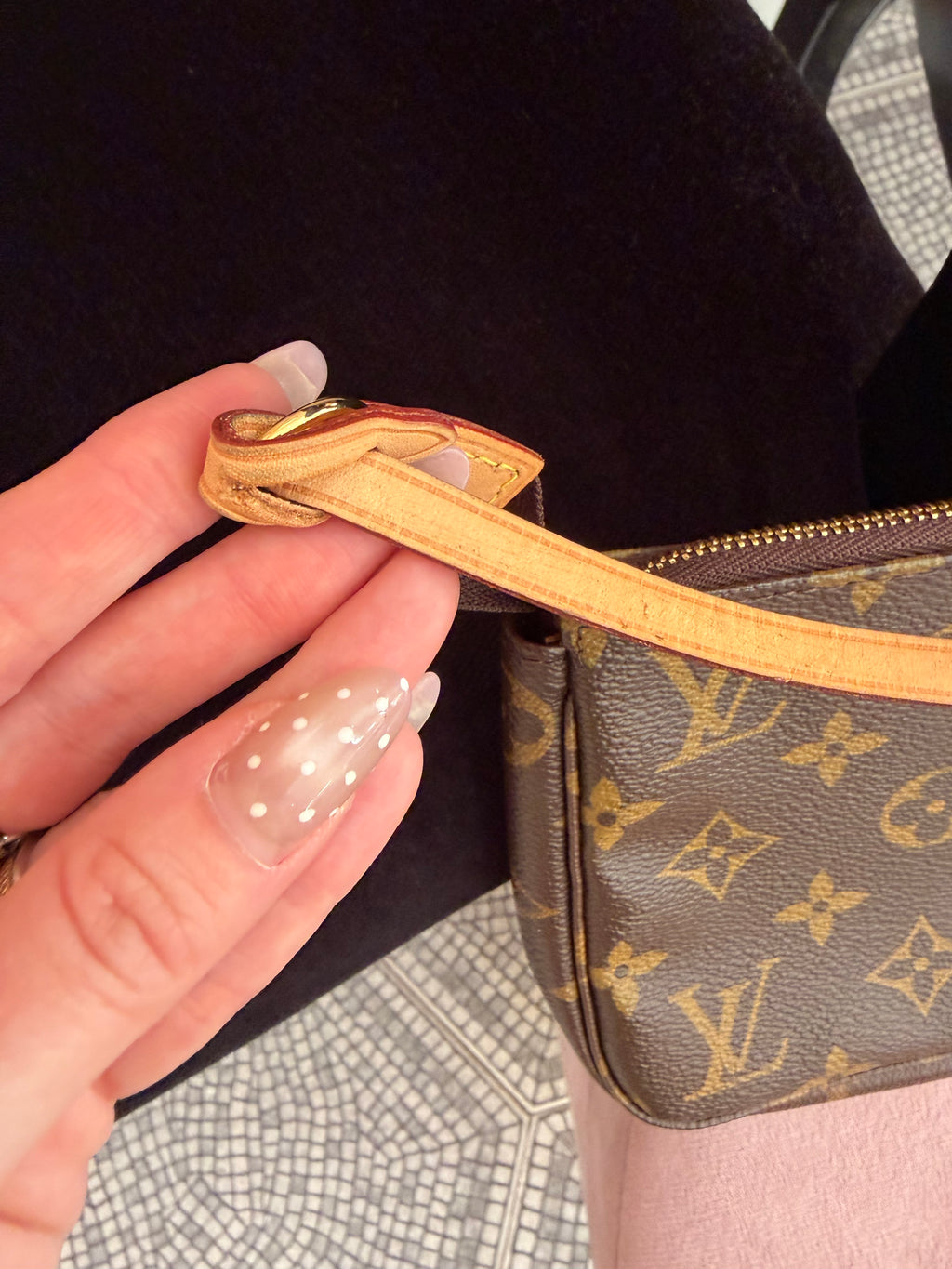 Borsa Louis Vuitton Pochette accessoires NM monogram
