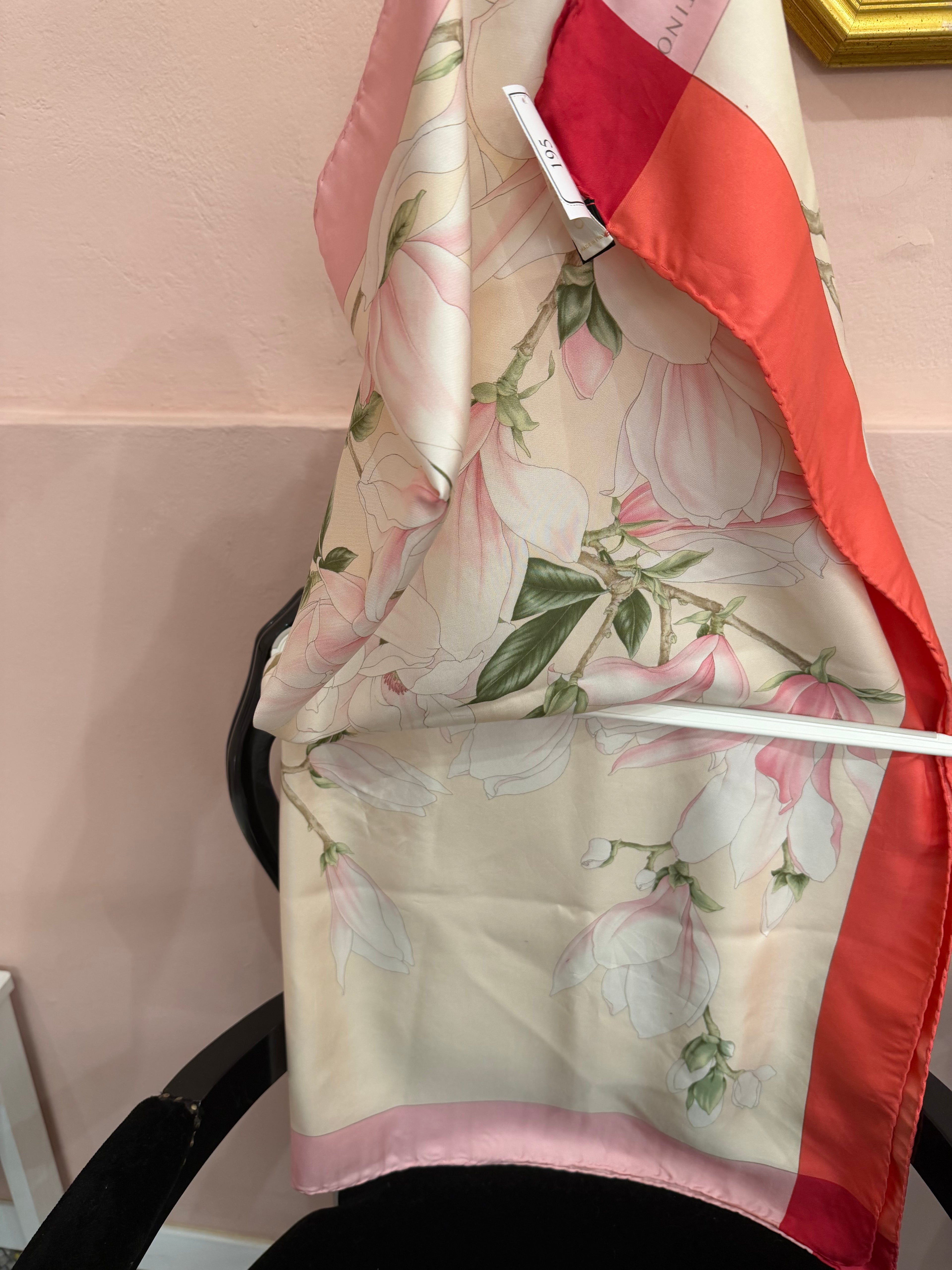 Foulard Valentino fiori rosa