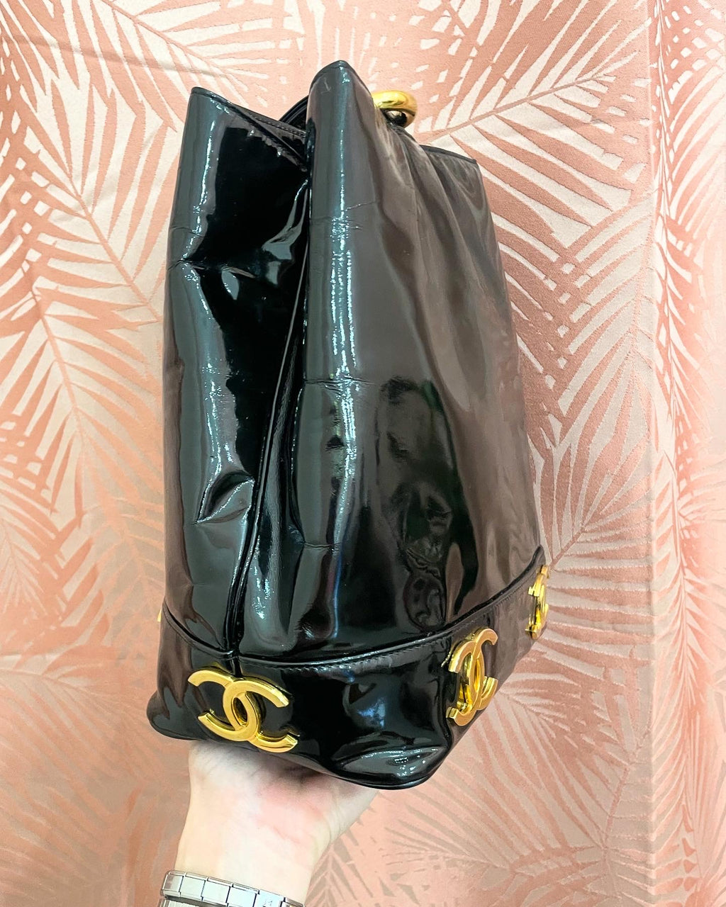 Borsa Chanel secchiello vernice vintage