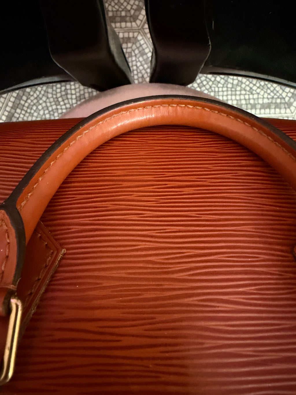 Borsa Louis Vuitton Speedy 30 pelle epi marrone