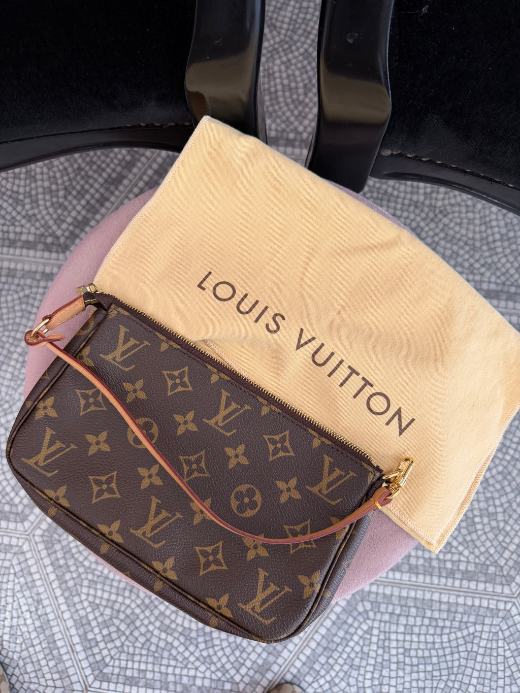Borsa Louis Vuitton Pochette accessoires NM monogram