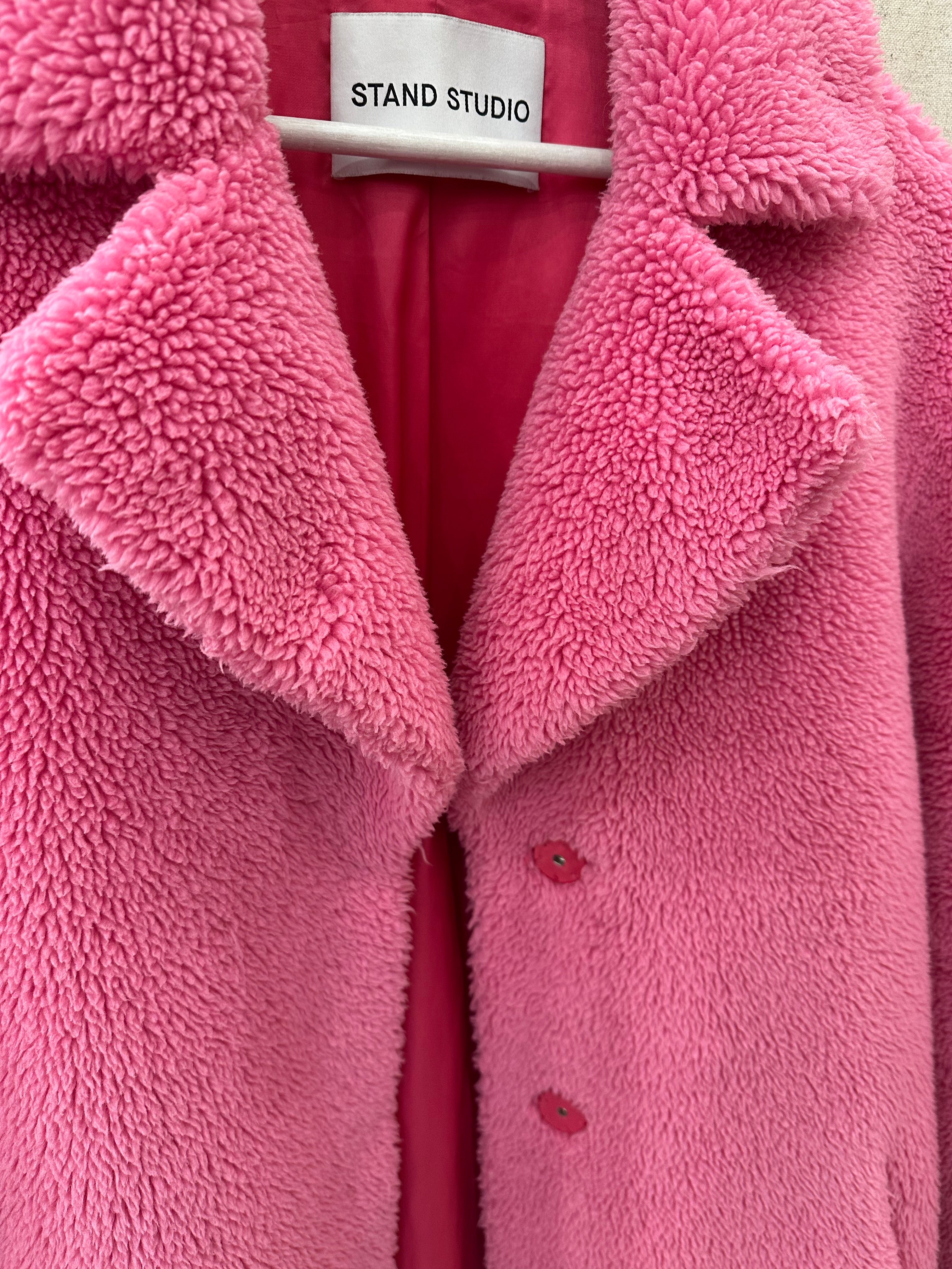 Cappotto Teddy Stand Studio