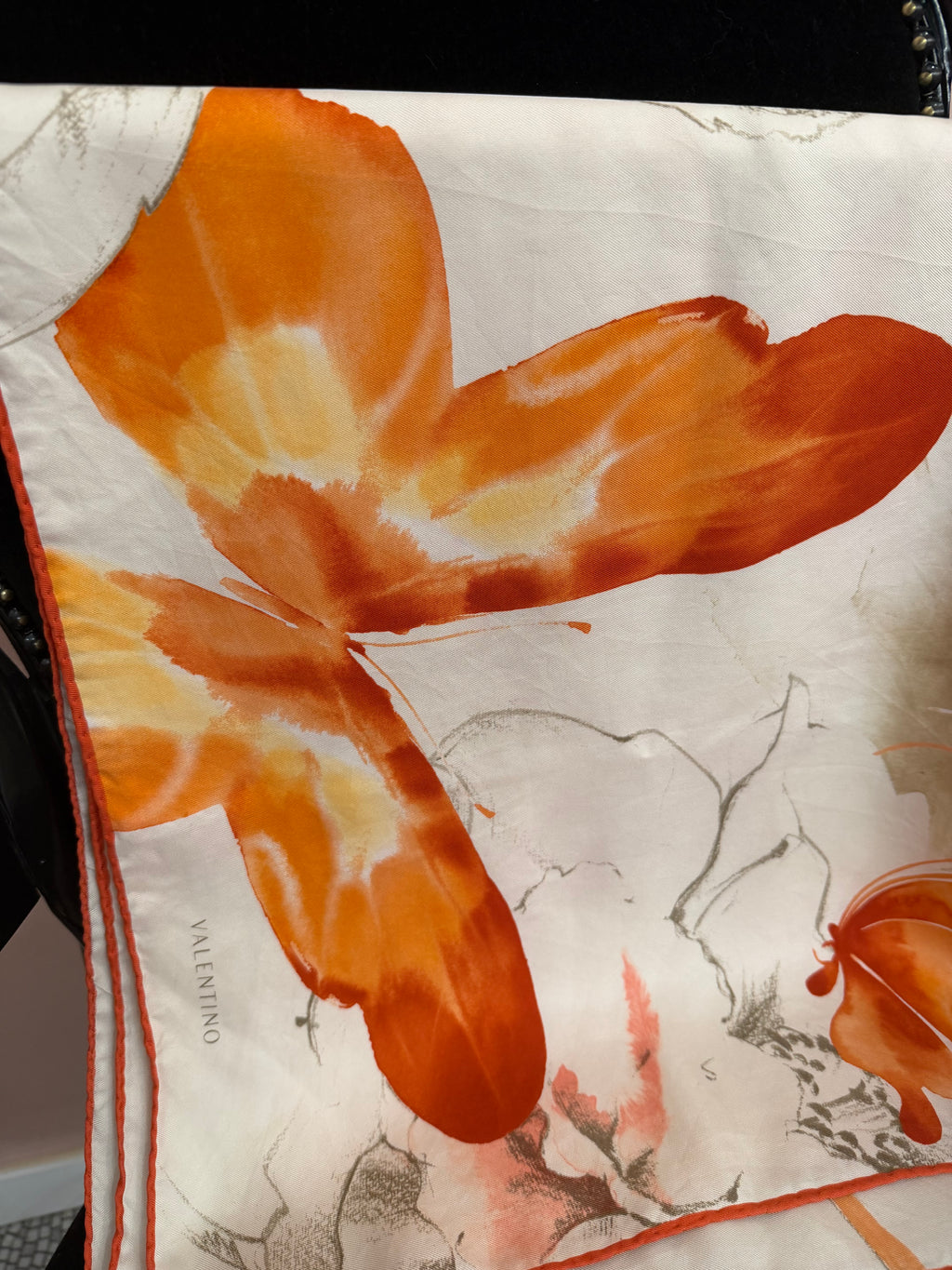 Foulard Valentino fiori arancioni
