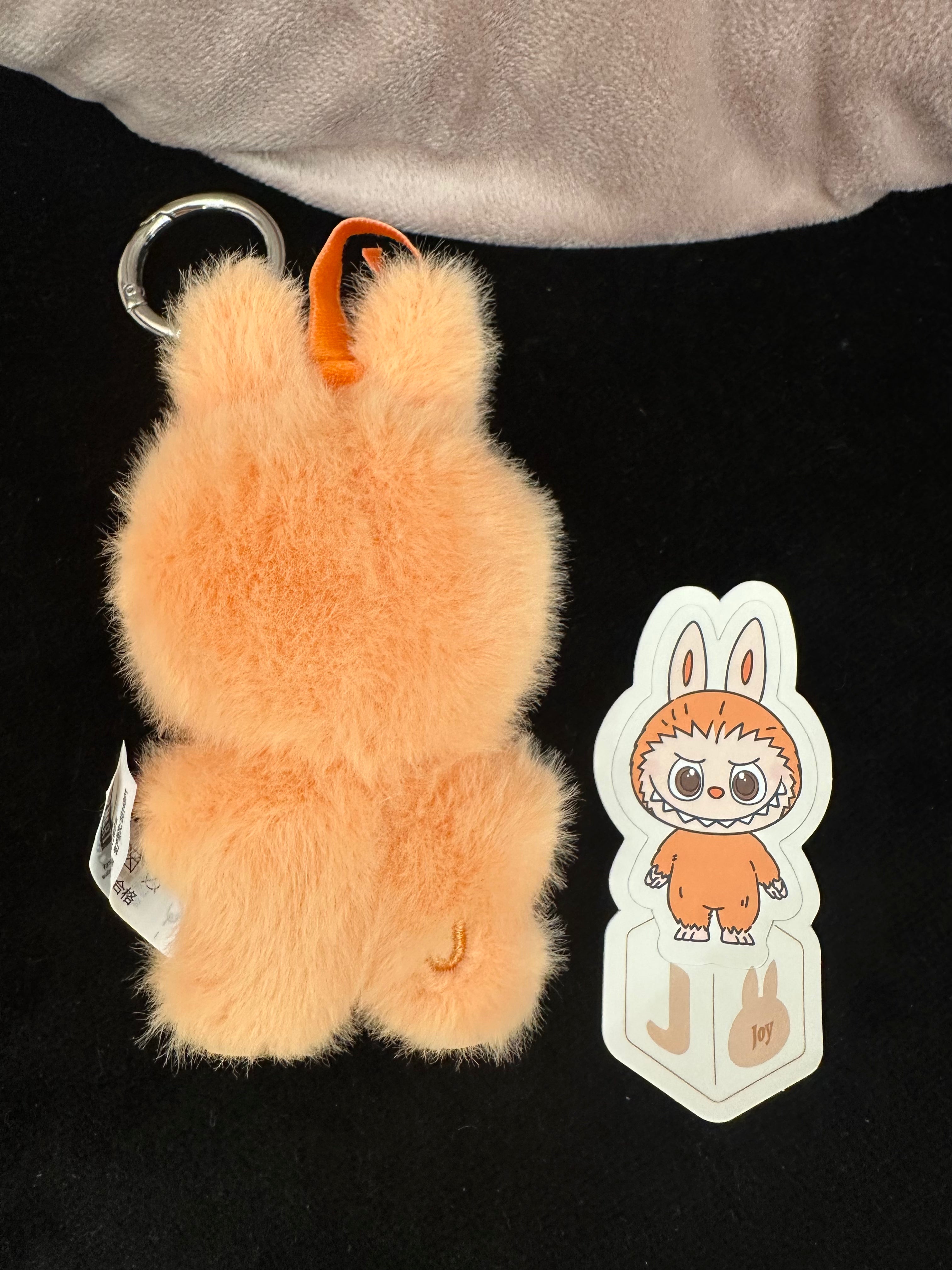 Labubu Pin For Love, J