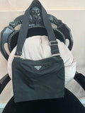 Borsa Prada tela nylon nera tracolla