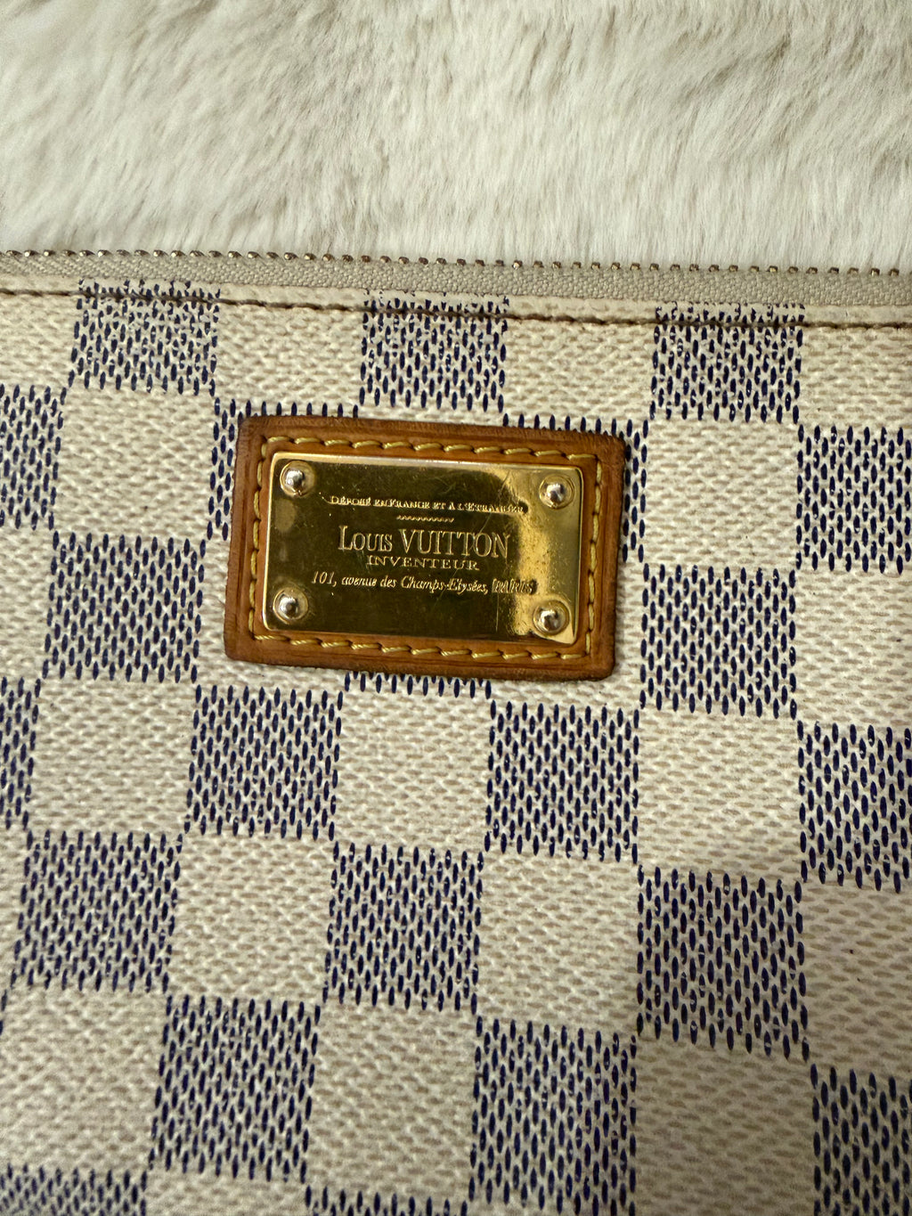 Pochette Louis Vuitton Milla damier azur