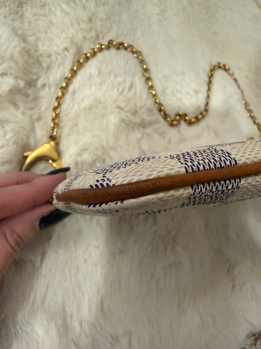 Pochette Louis Vuitton Milla damier azur