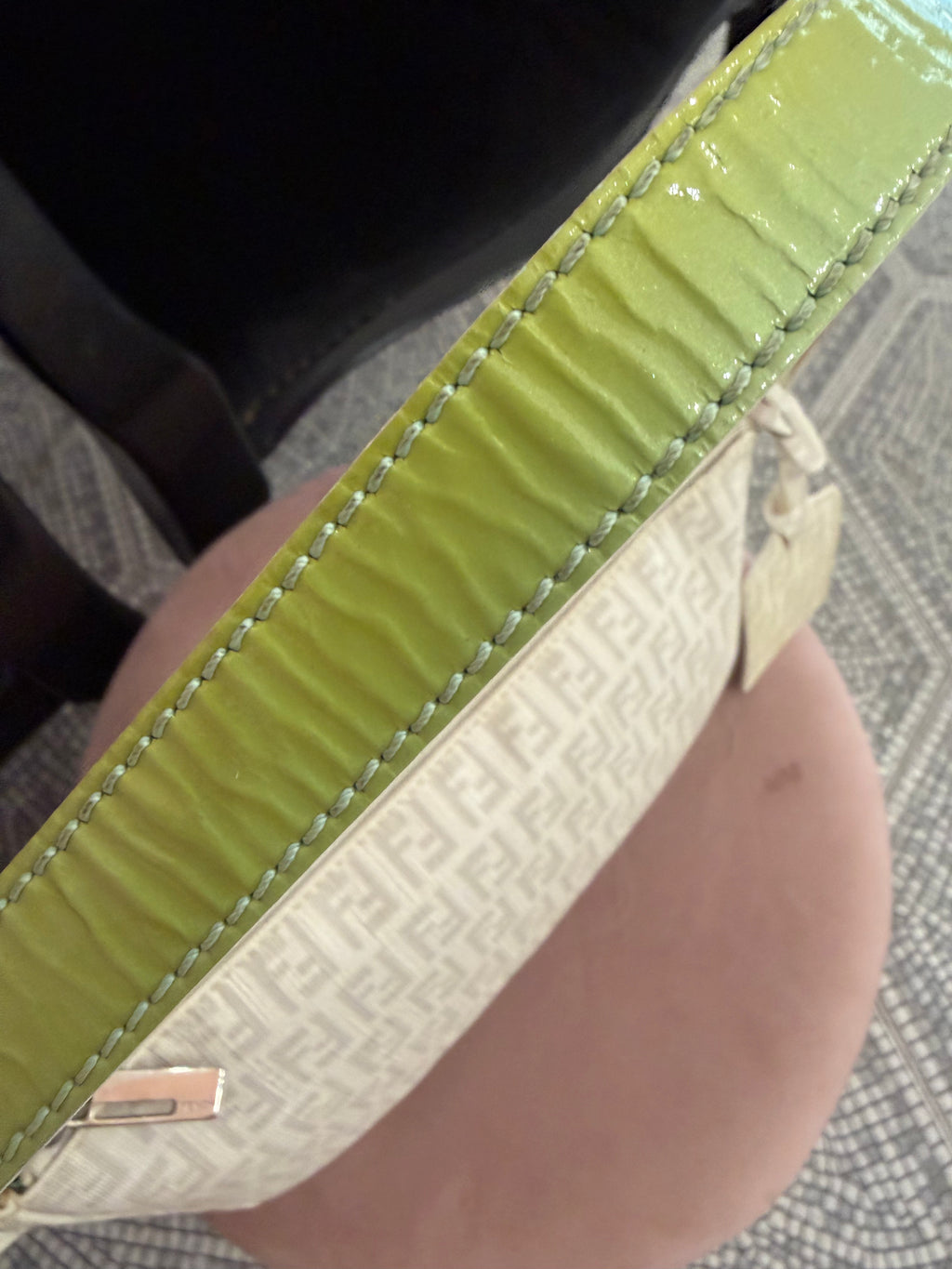 Borsa Fendi baguette bianca e verde