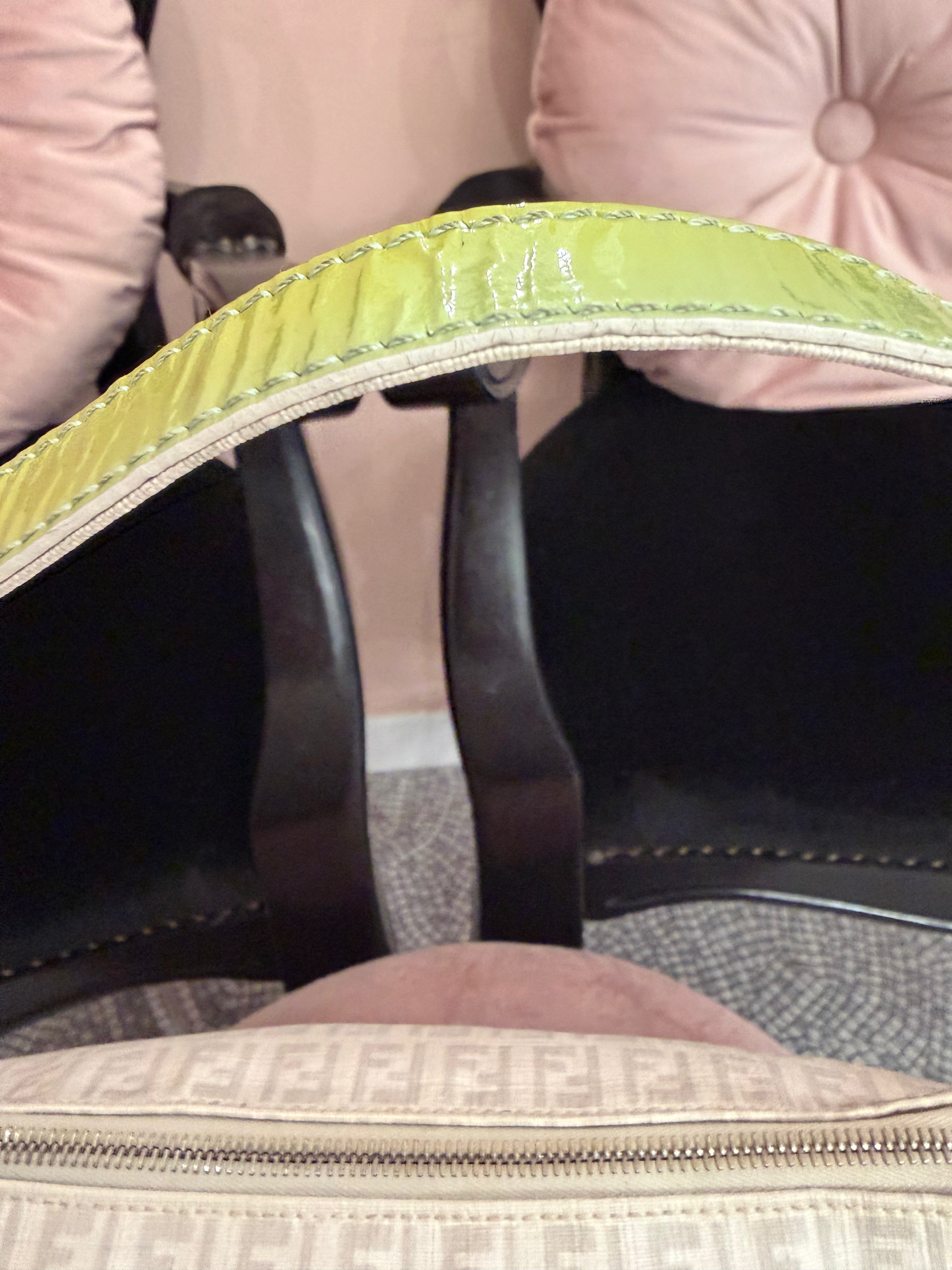 Borsa Fendi baguette bianca e verde