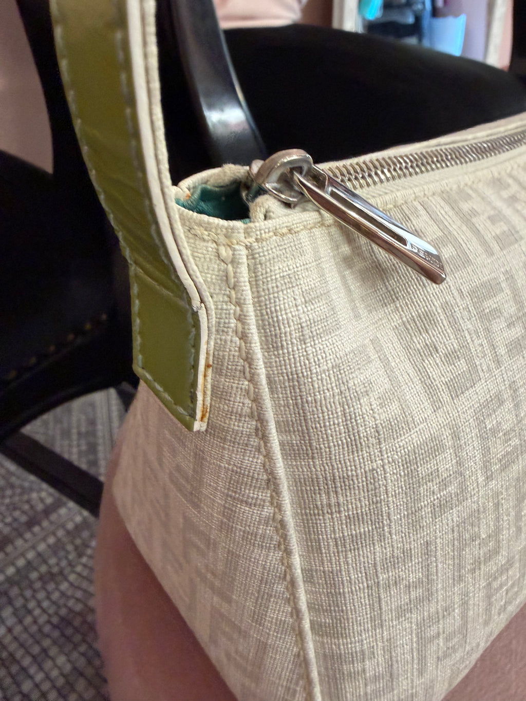 Borsa Fendi baguette bianca e verde