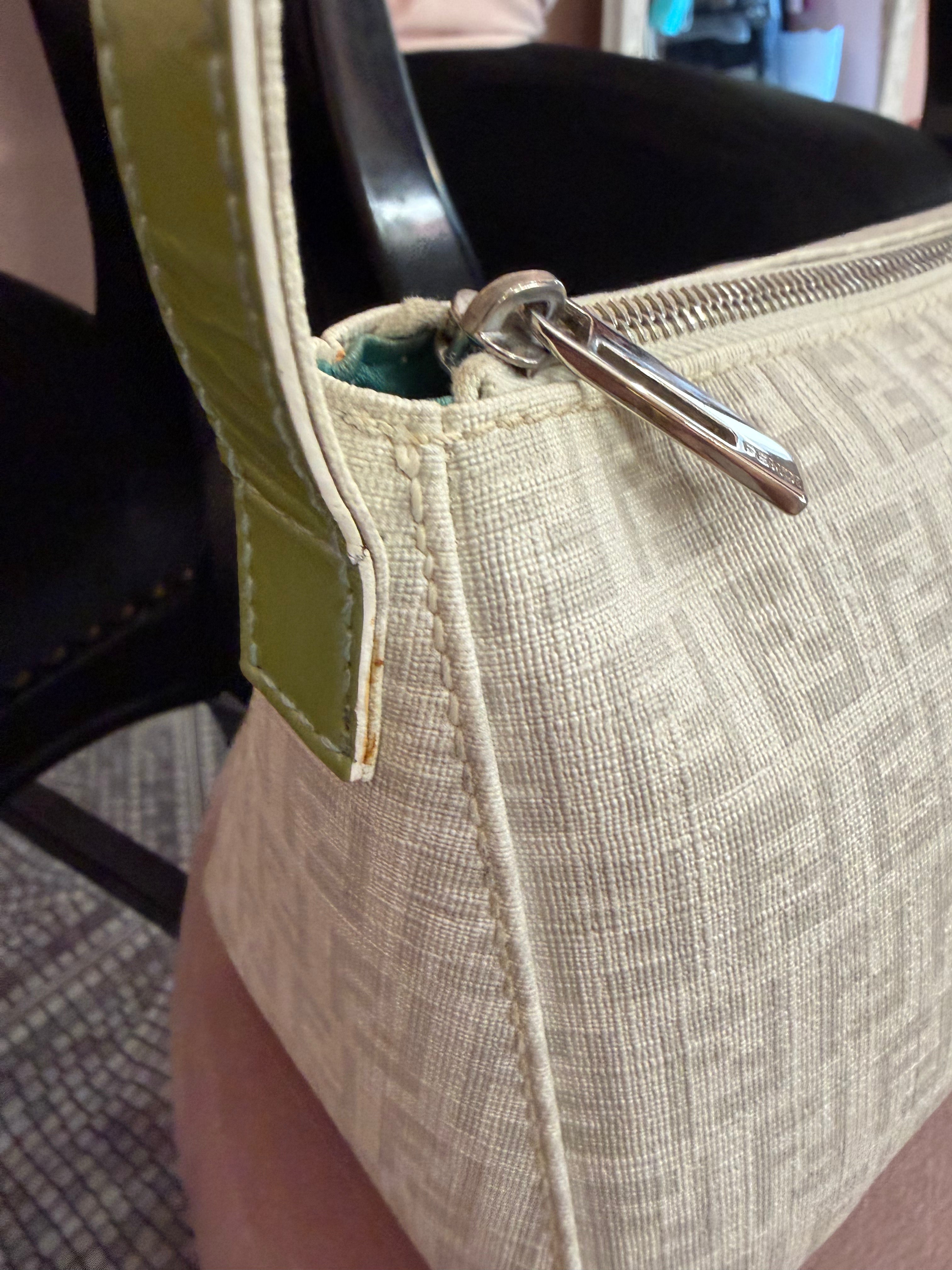 Borsa Fendi baguette bianca e verde