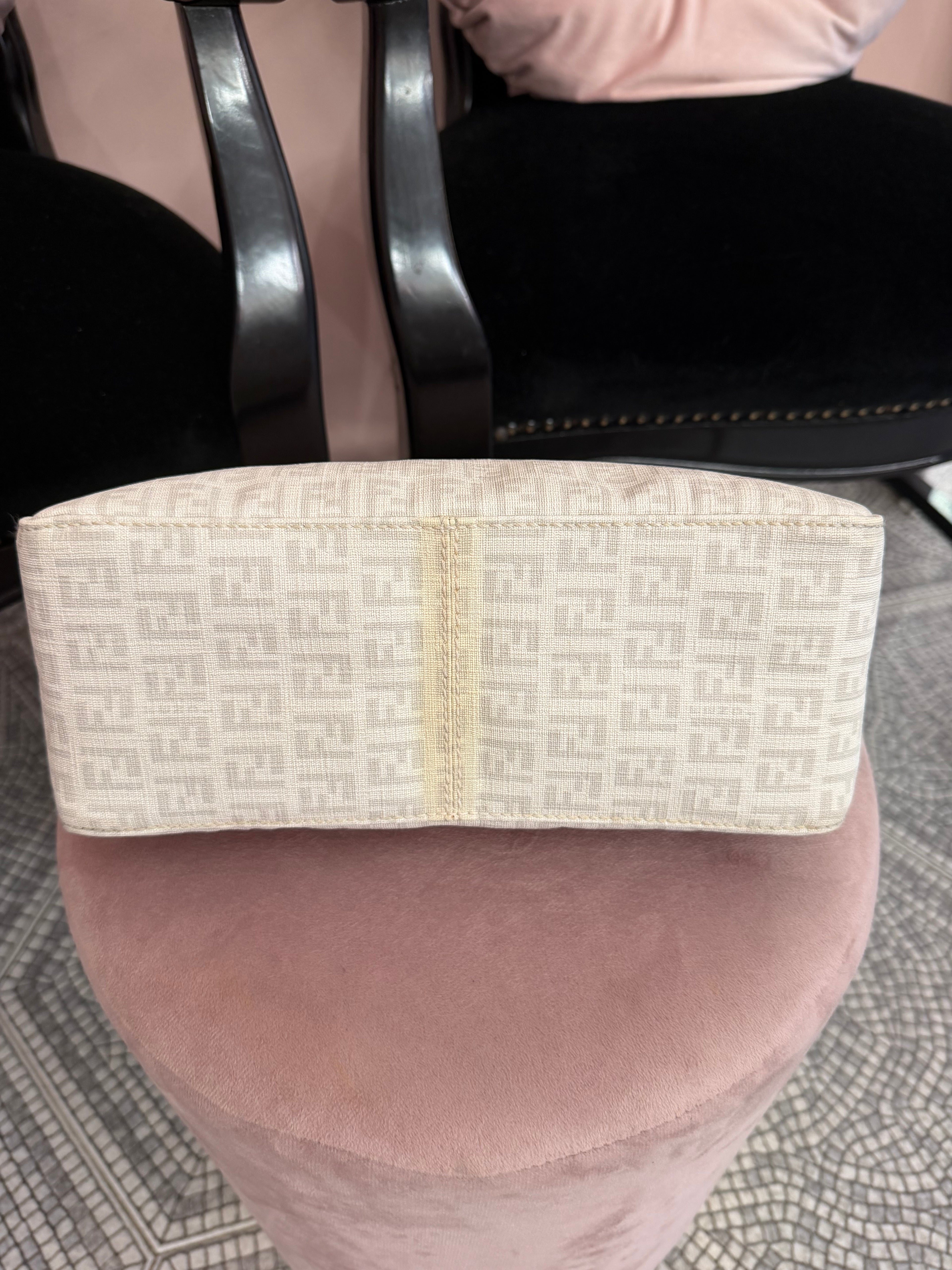 Borsa Fendi baguette bianca e verde