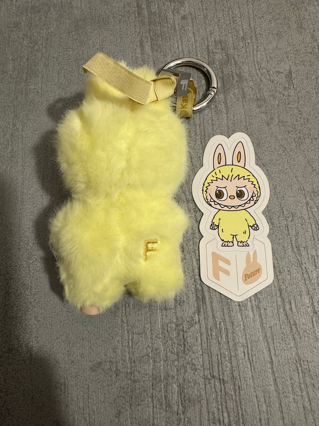 Labubu Pin for Love, F