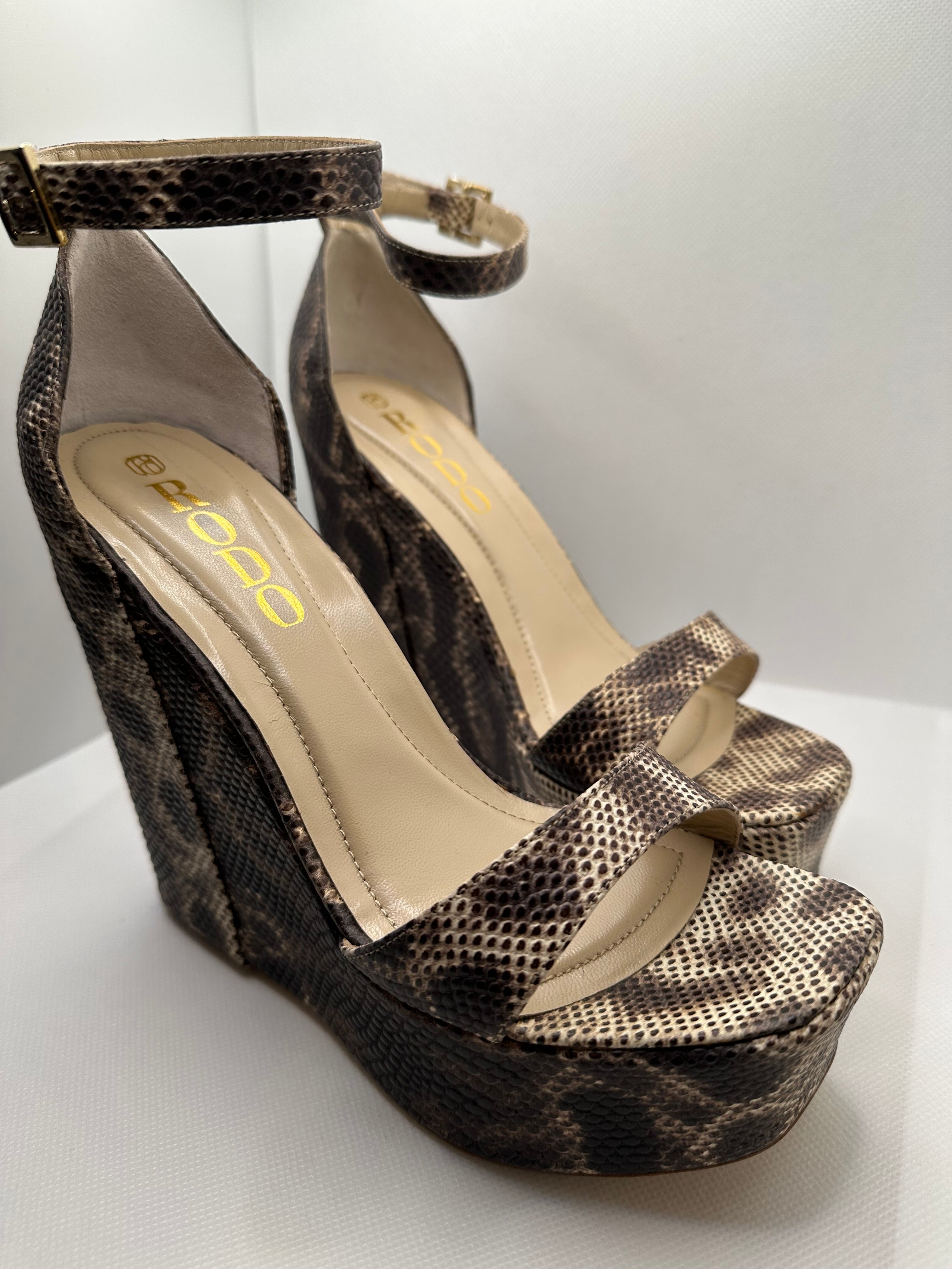 Sandali zeppa pitonata Rodo