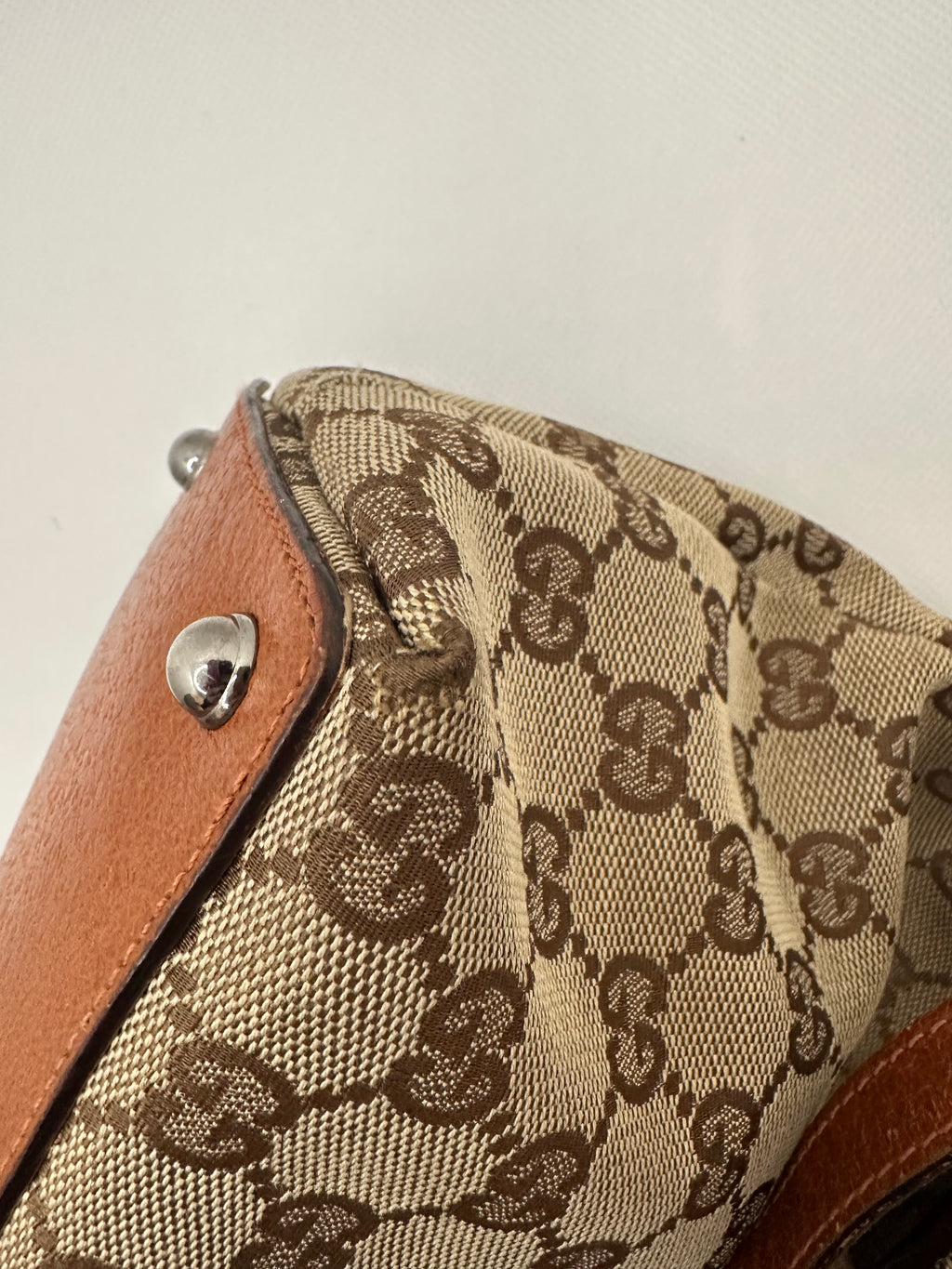 Borsa Gucci eclipse shopper media marrone