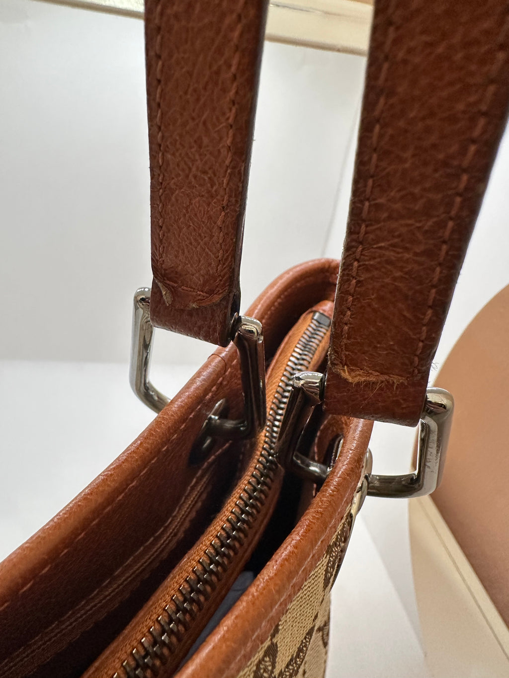 Borsa Gucci eclipse shopper media marrone