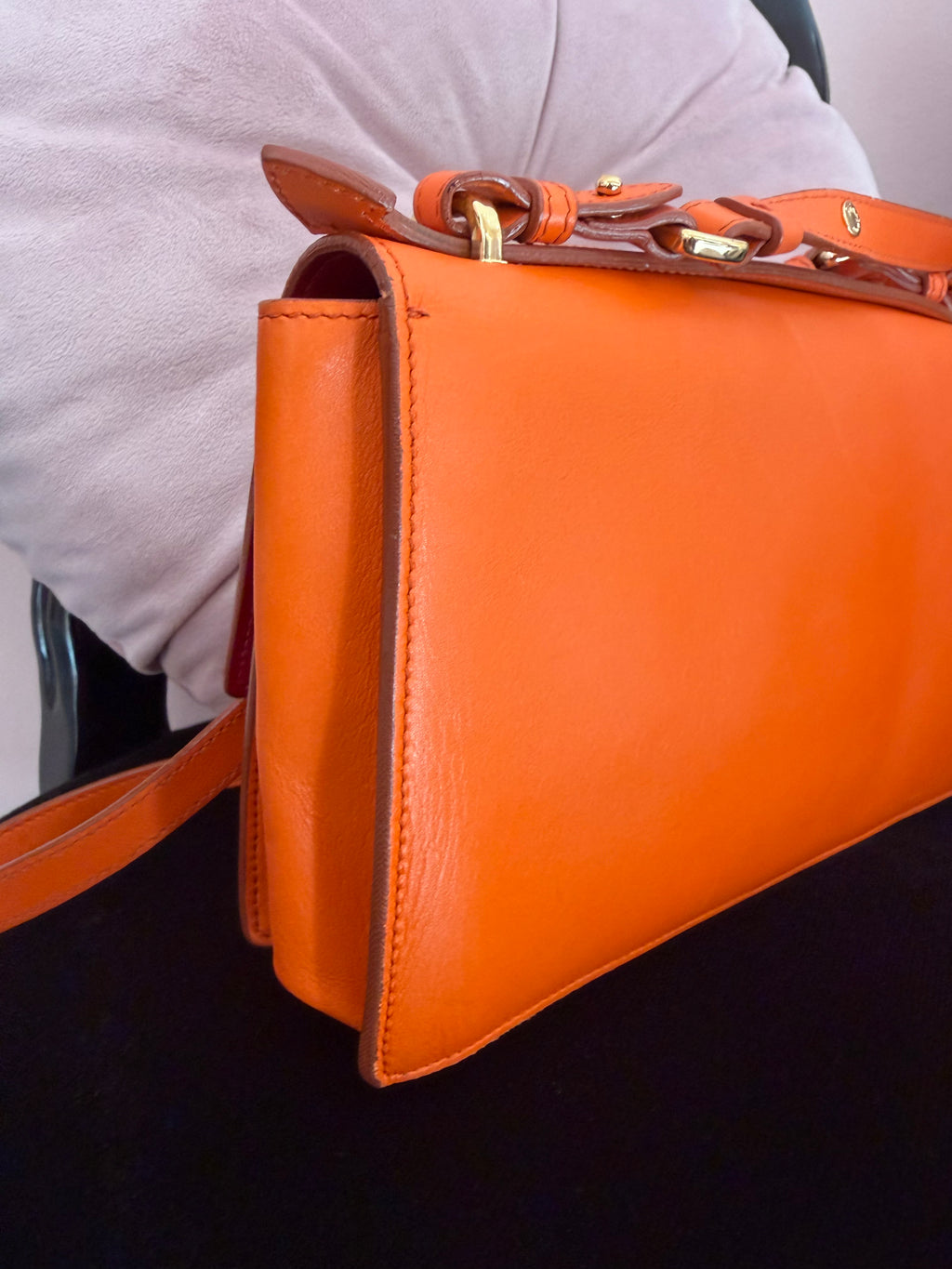 Borsa Salvatore Ferragamo tracolla Aileen Lock Story