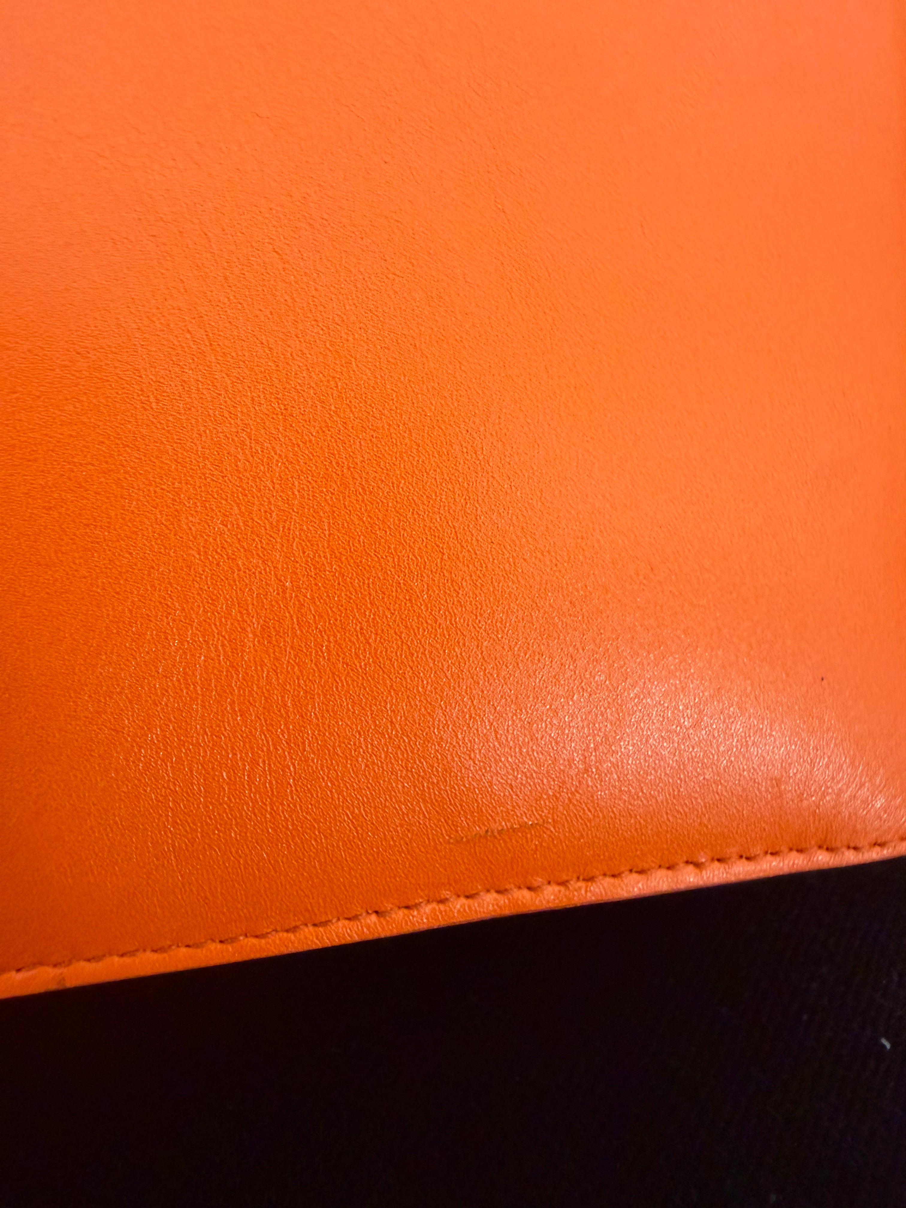 Borsa Salvatore Ferragamo tracolla Aileen Lock Story