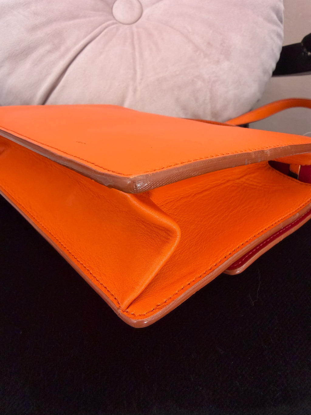 Borsa Salvatore Ferragamo tracolla Aileen Lock Story
