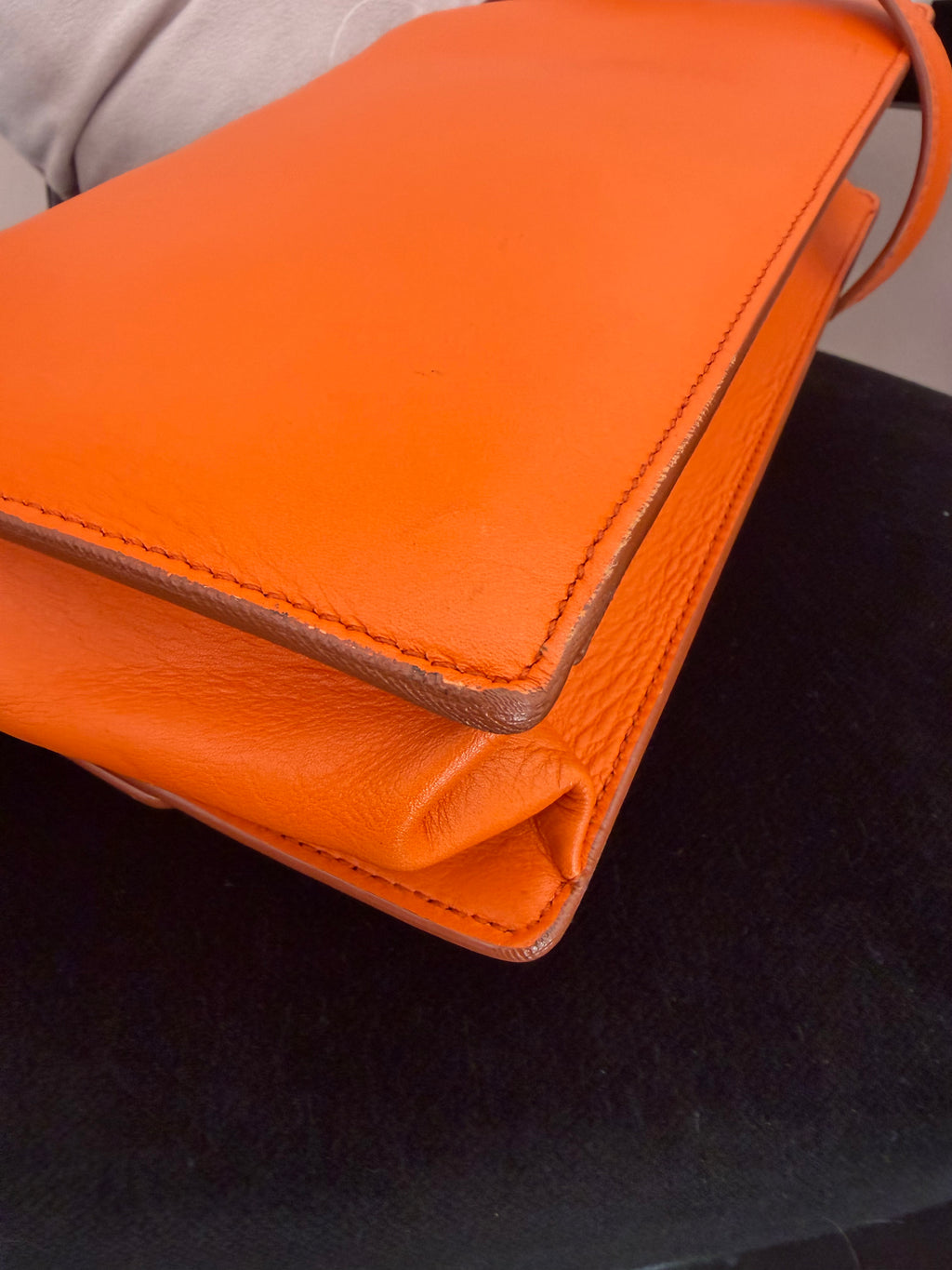 Borsa Salvatore Ferragamo tracolla Aileen Lock Story