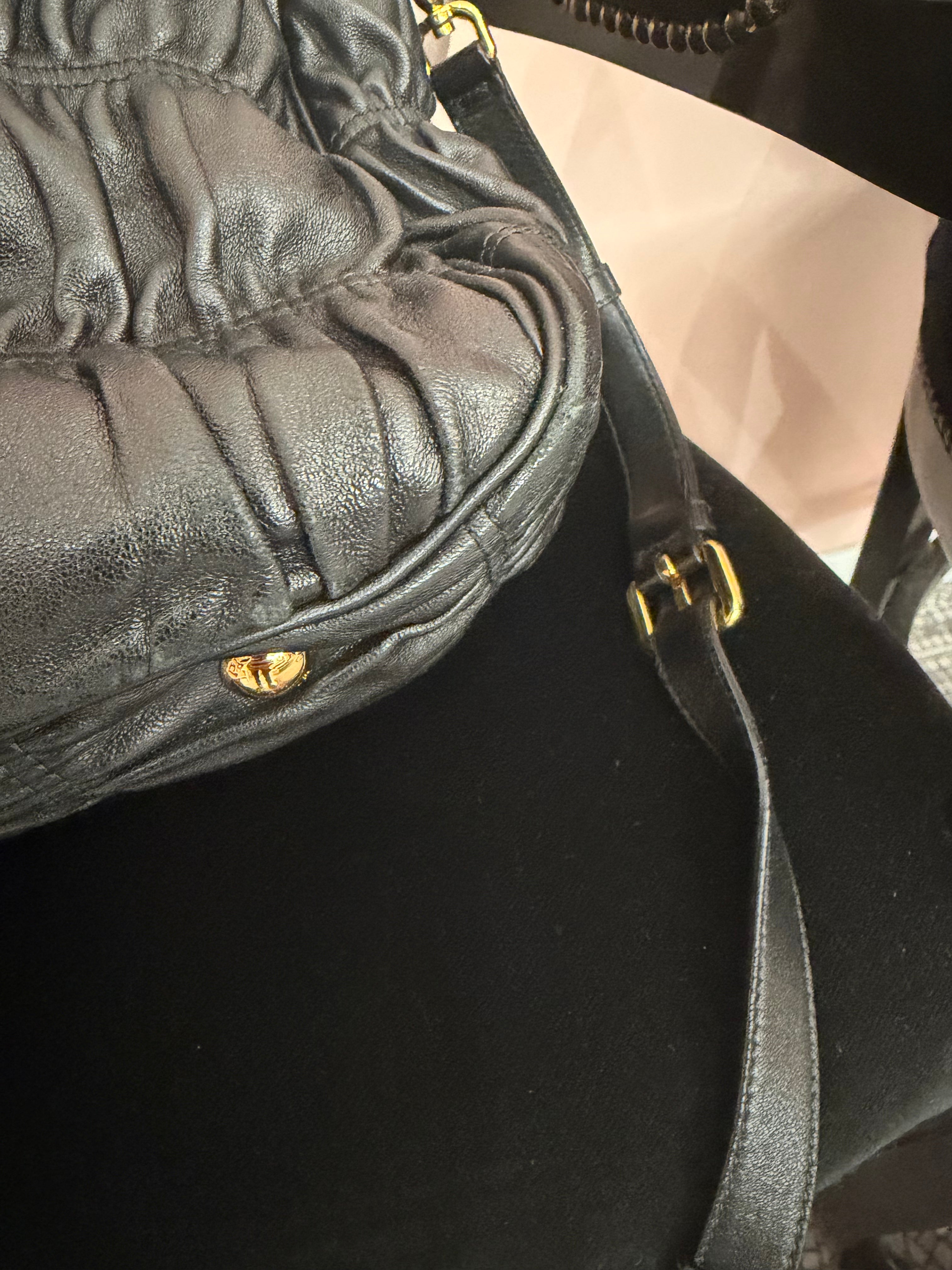 Borsa Prada shopper pelle matelassé nera