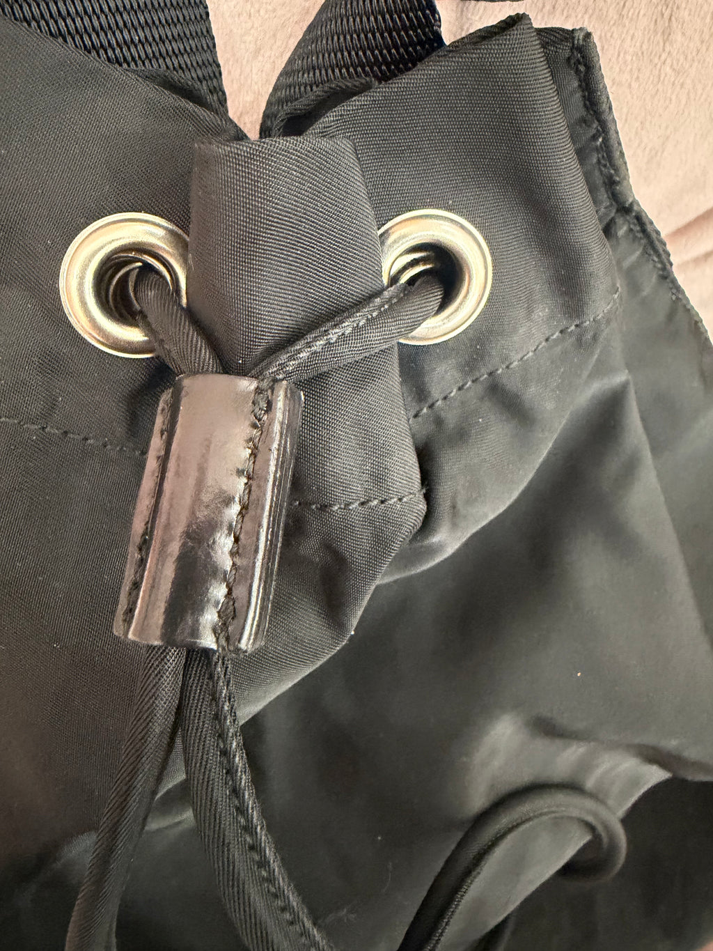 Zaino Prada sacca nylon nero