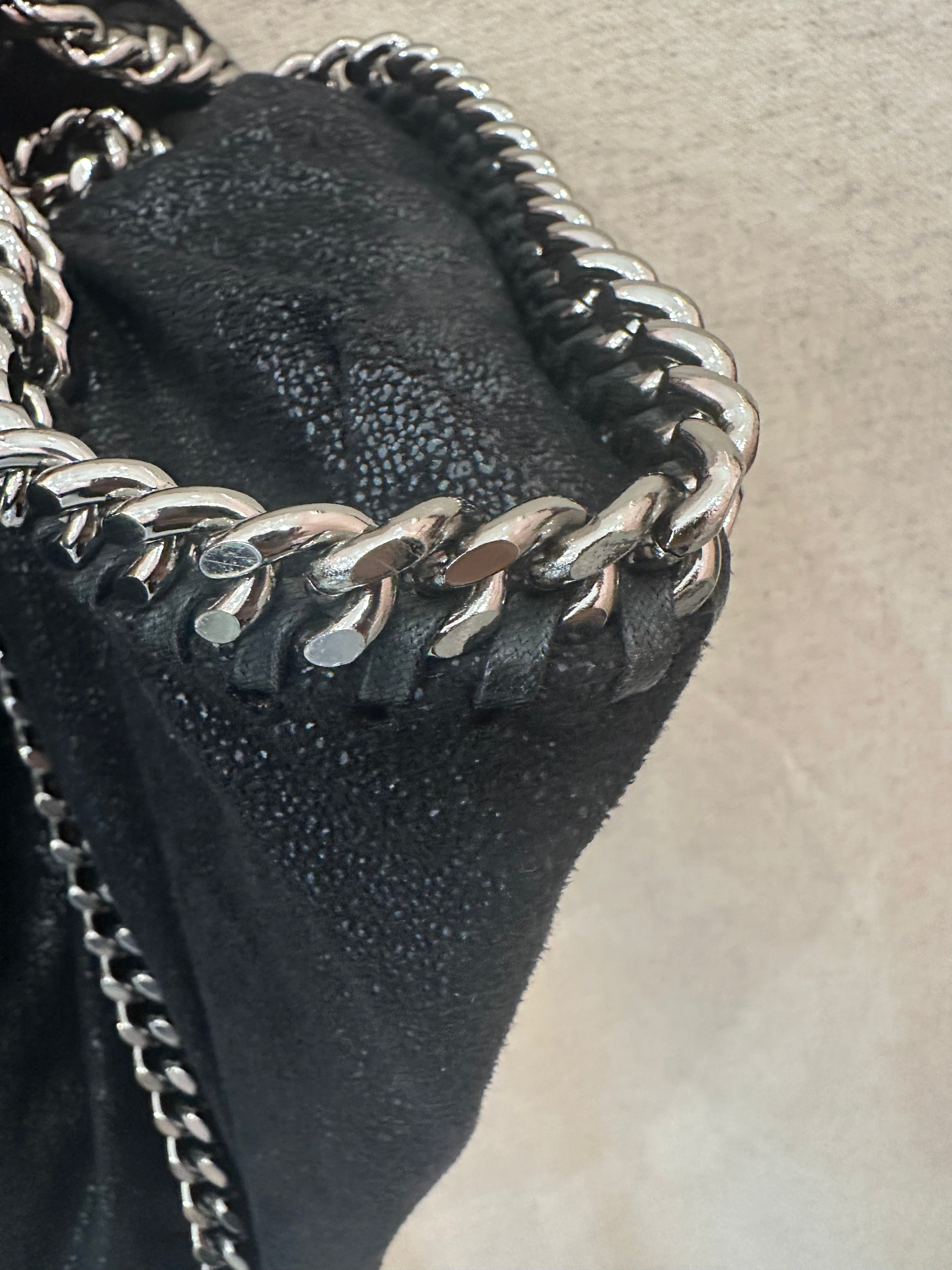 Borsa Falabella tre catene nera