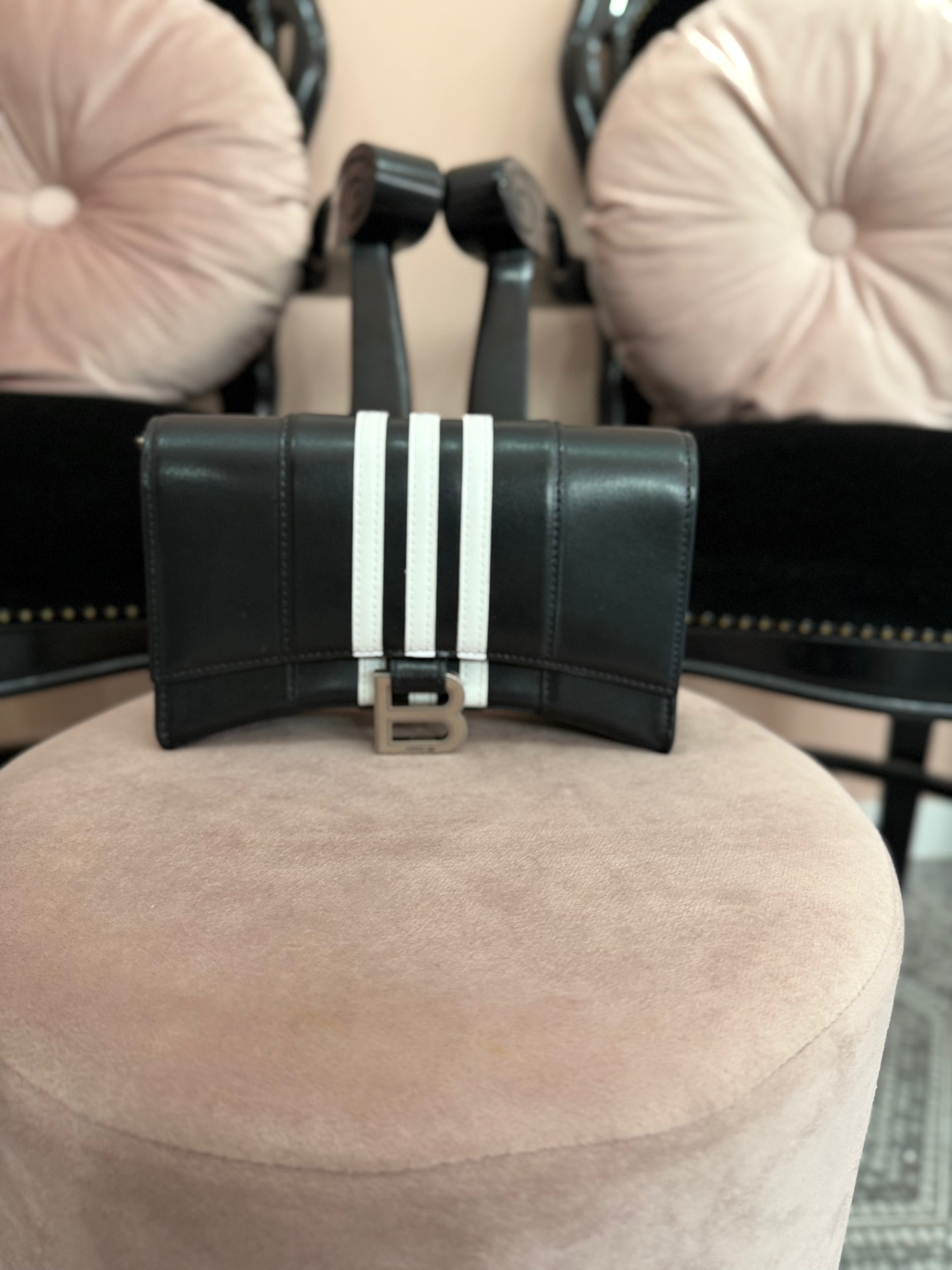 Borsa Balenciaga hourglass per adidas nera