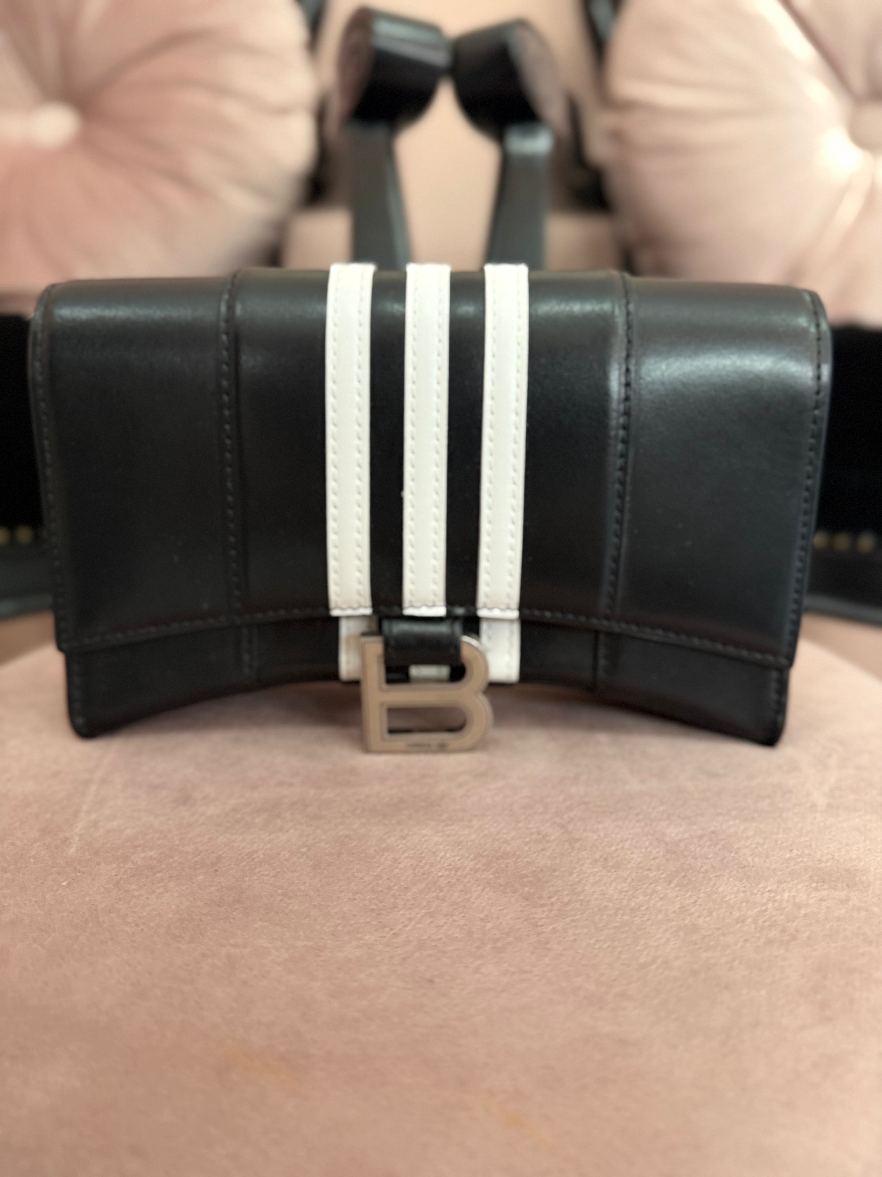 Borsa Balenciaga hourglass per adidas nera