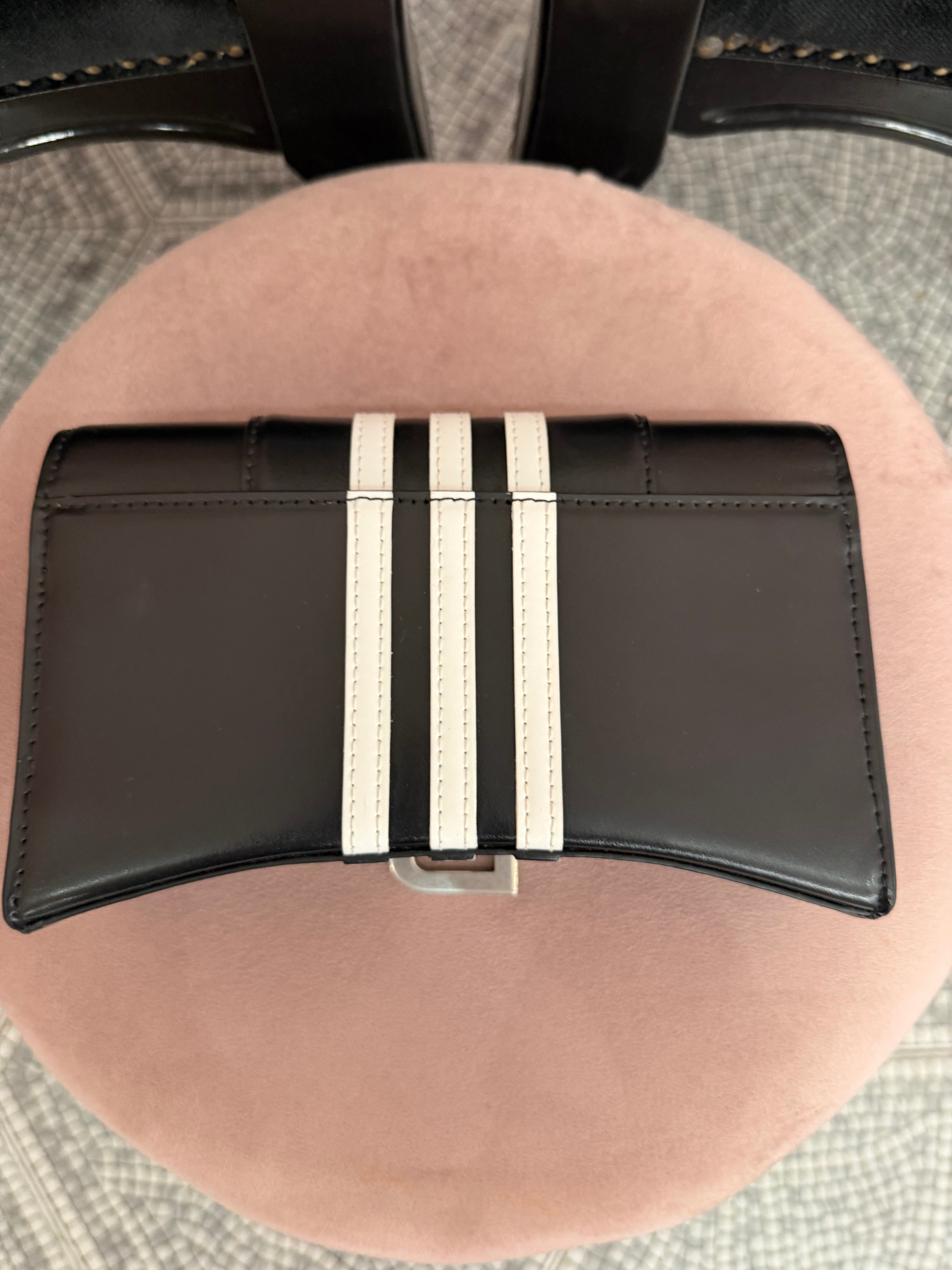 Borsa Balenciaga hourglass per adidas nera