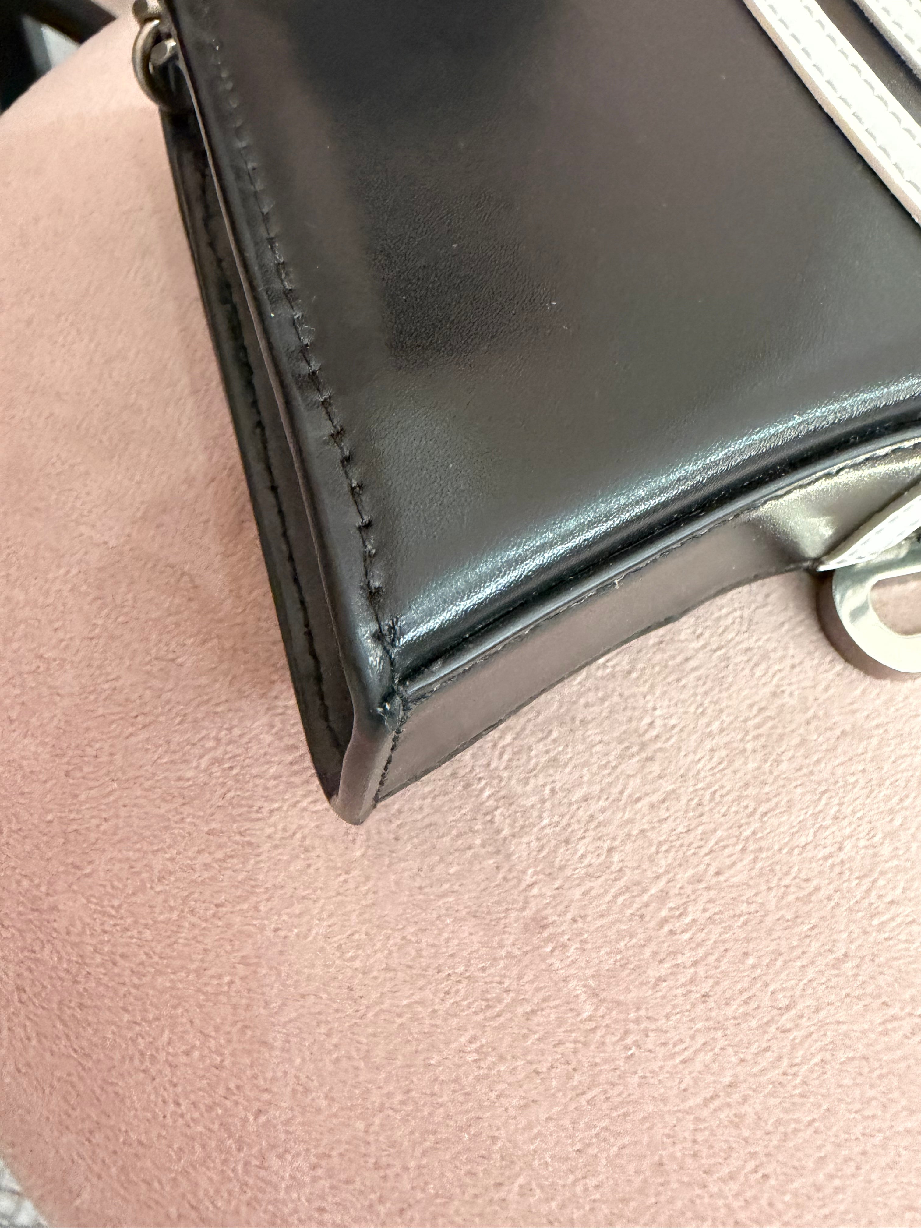 Borsa Balenciaga hourglass per adidas nera
