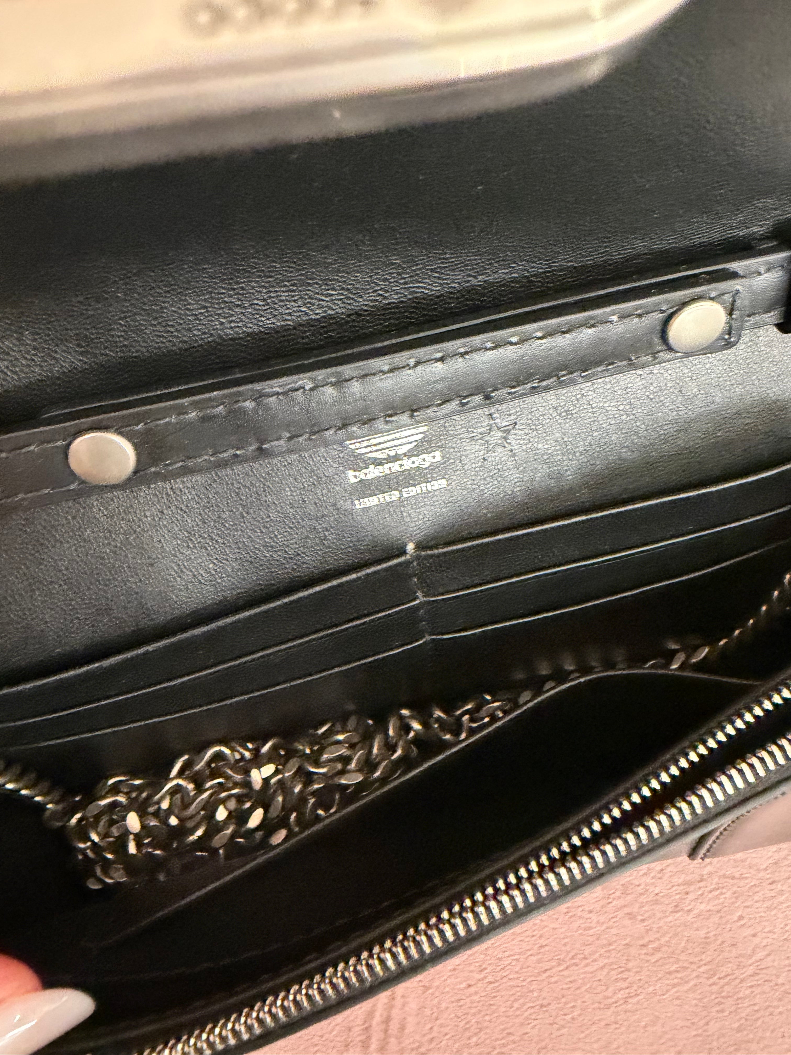 Borsa Balenciaga hourglass per adidas nera