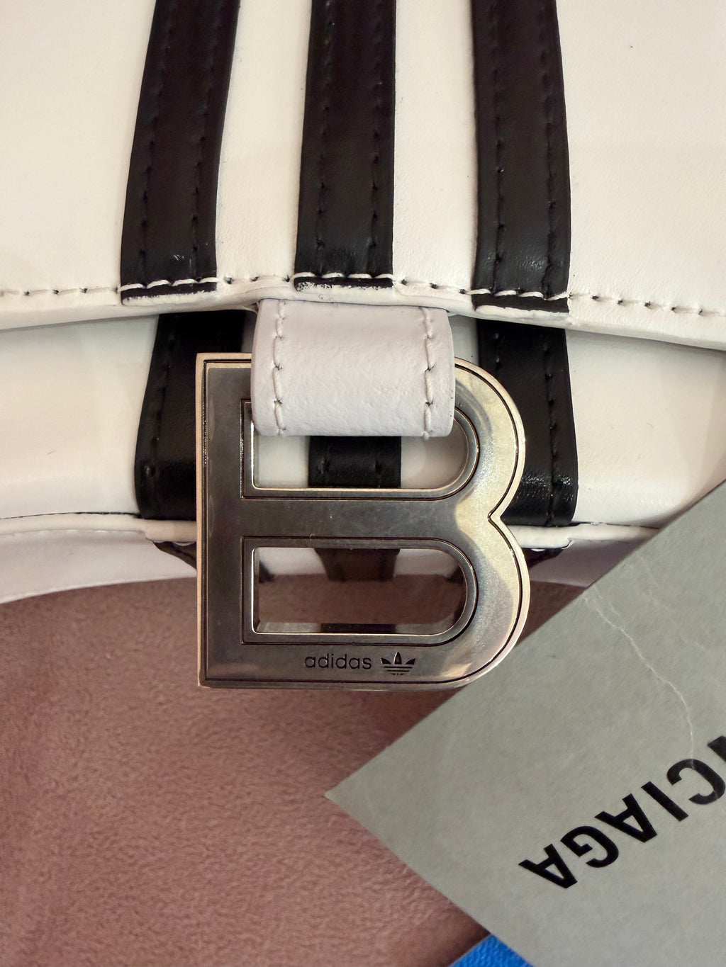 Borsa Balenciaga hourglass per adidas bianca