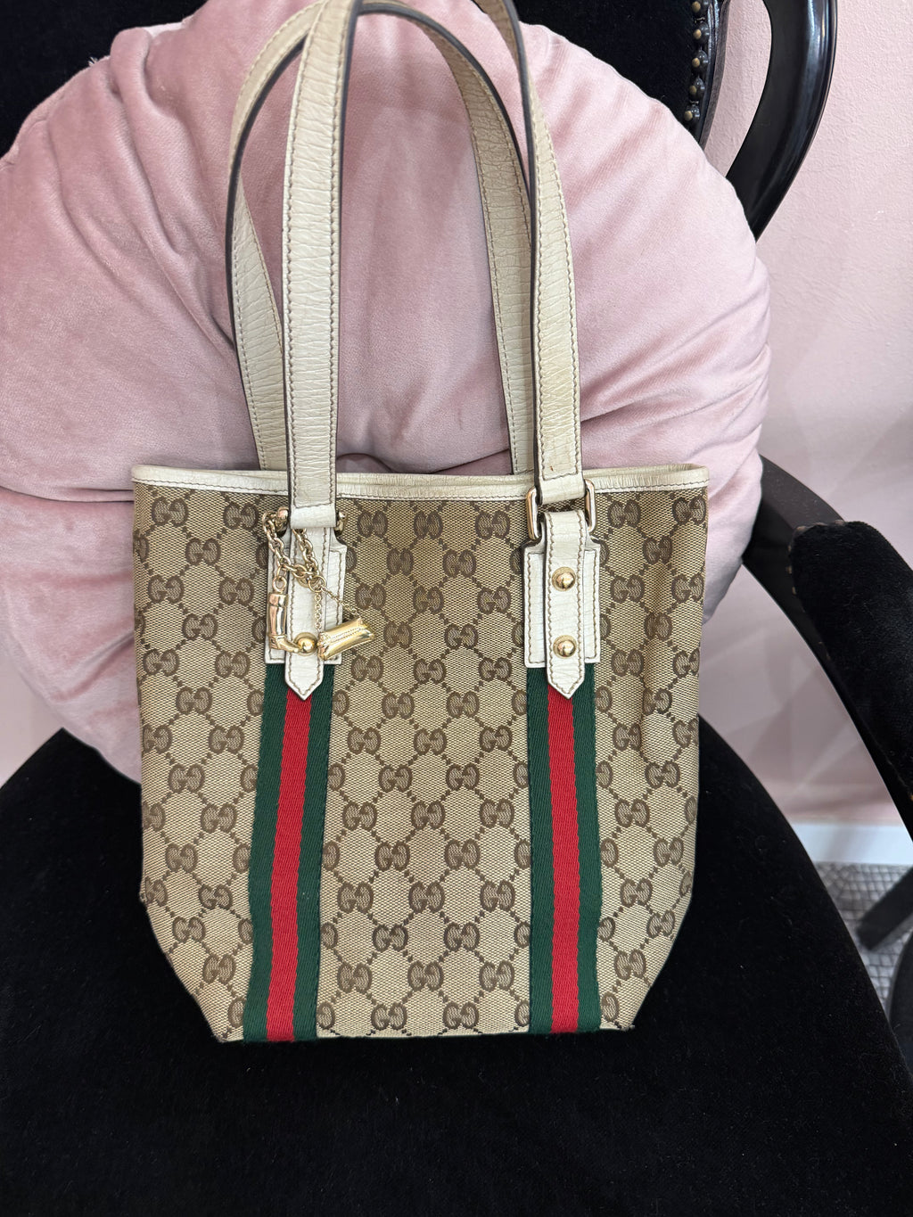 Borsa Gucci tela gg e web con ciondolo