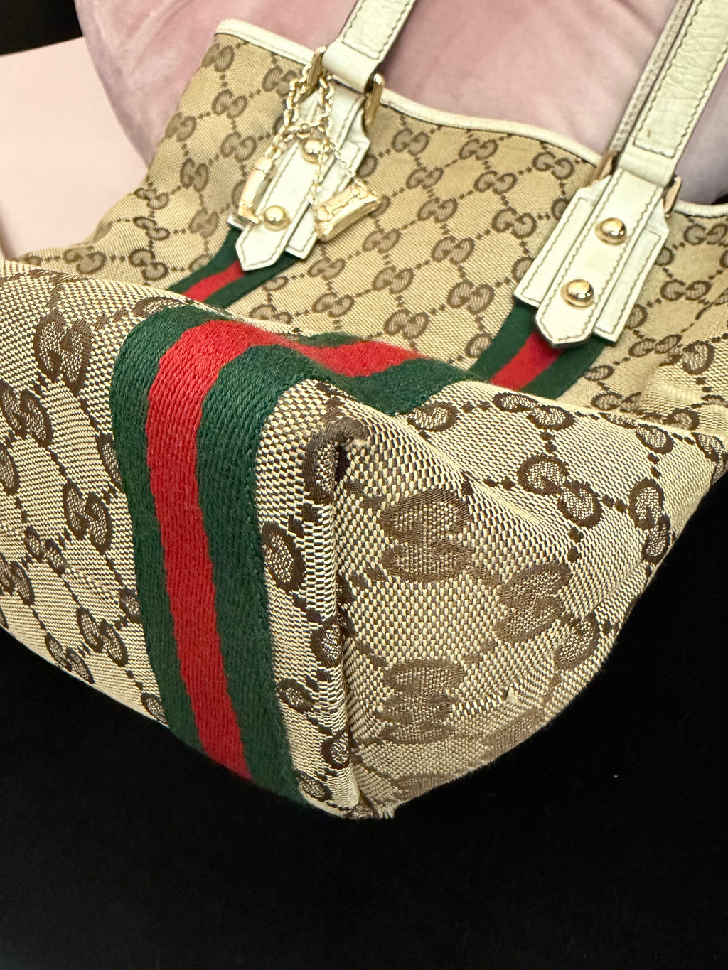 Borsa Gucci tela gg e web con ciondolo