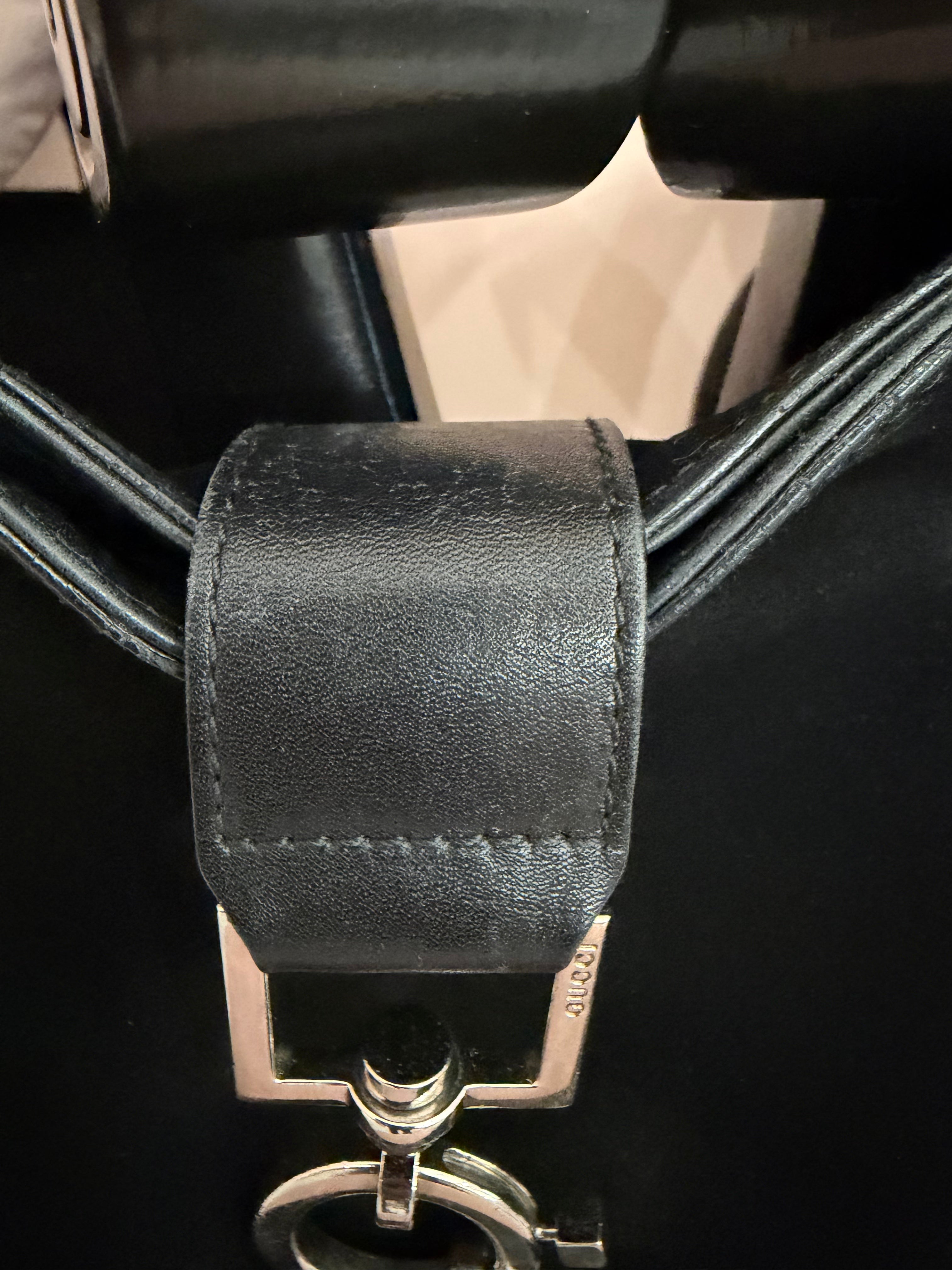 Borsa Gucci vintage in suede nera