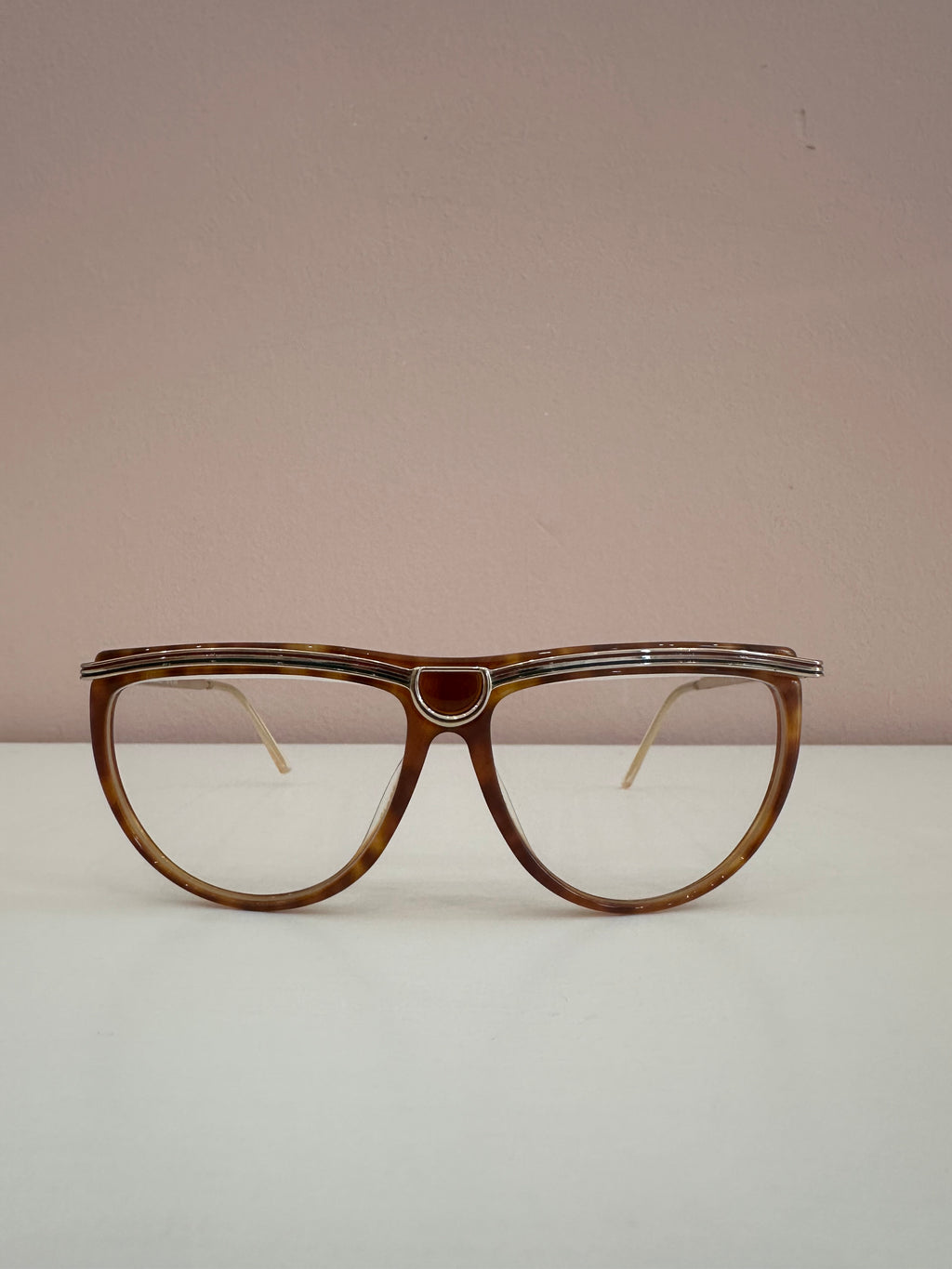Occhiali Gucci vintage tartarugati, aste oro motivo web