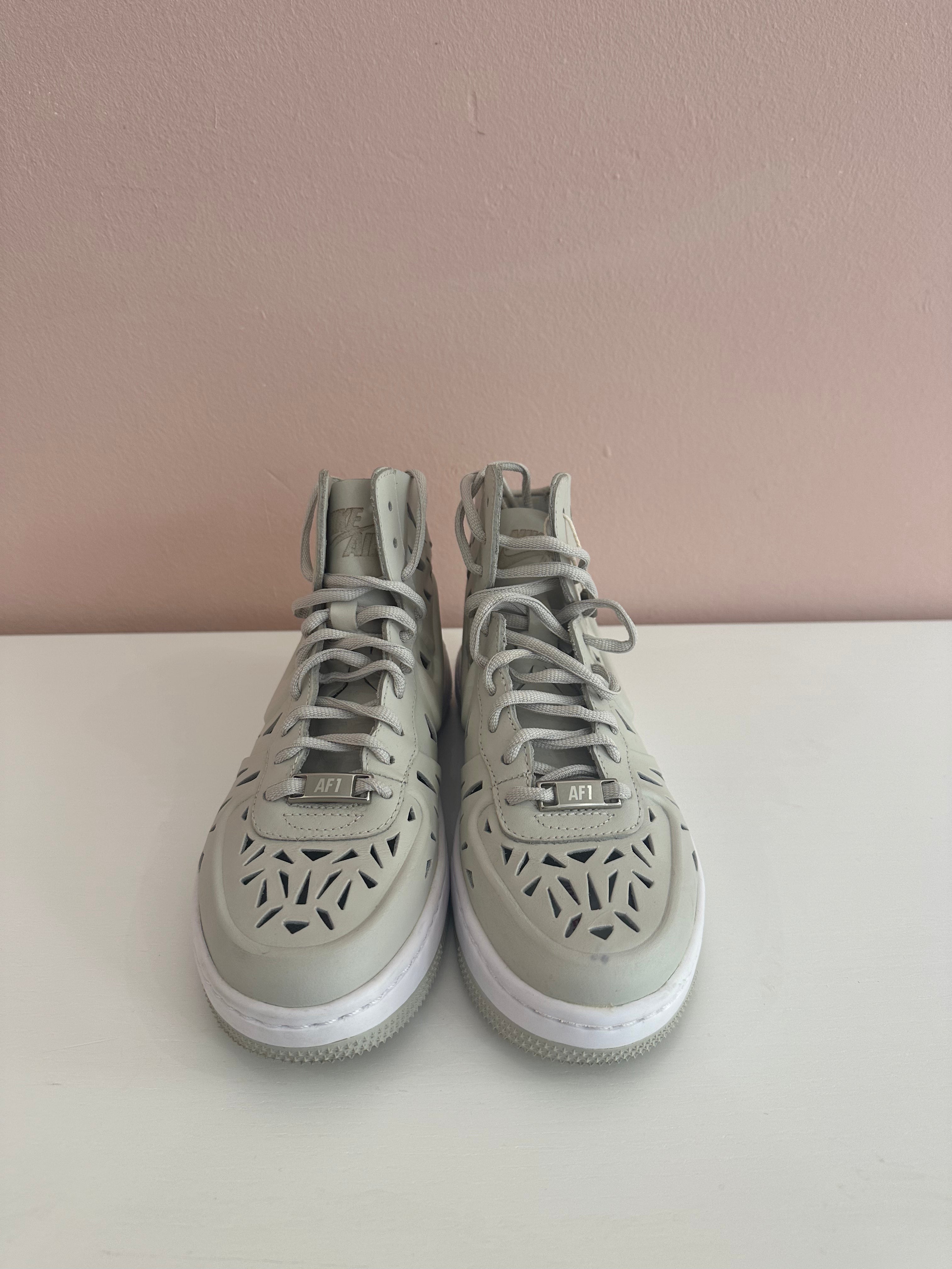 Scarpe Nike air force mid Jolie cut out