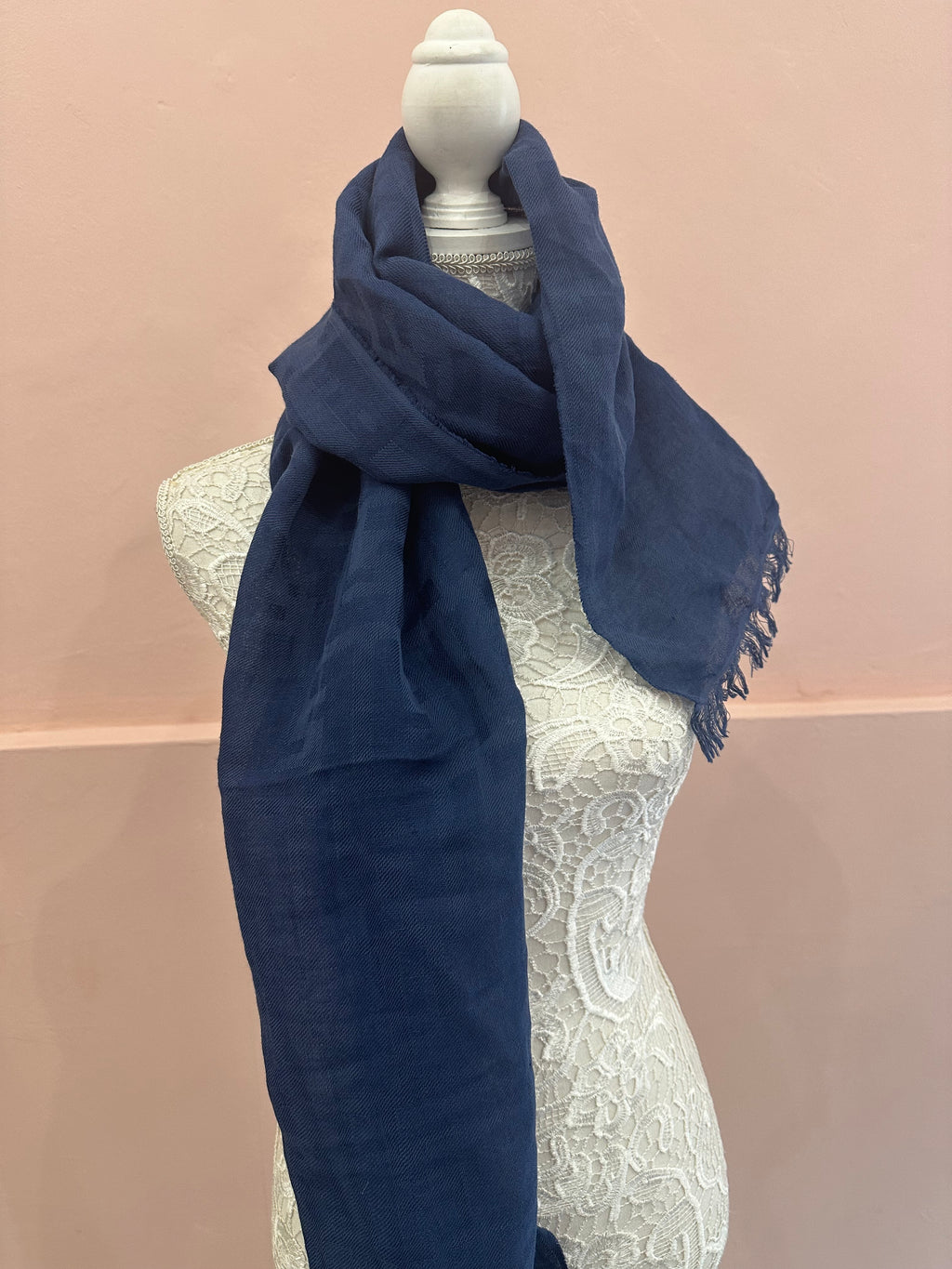 Sciarpa-scialle blu Fendi