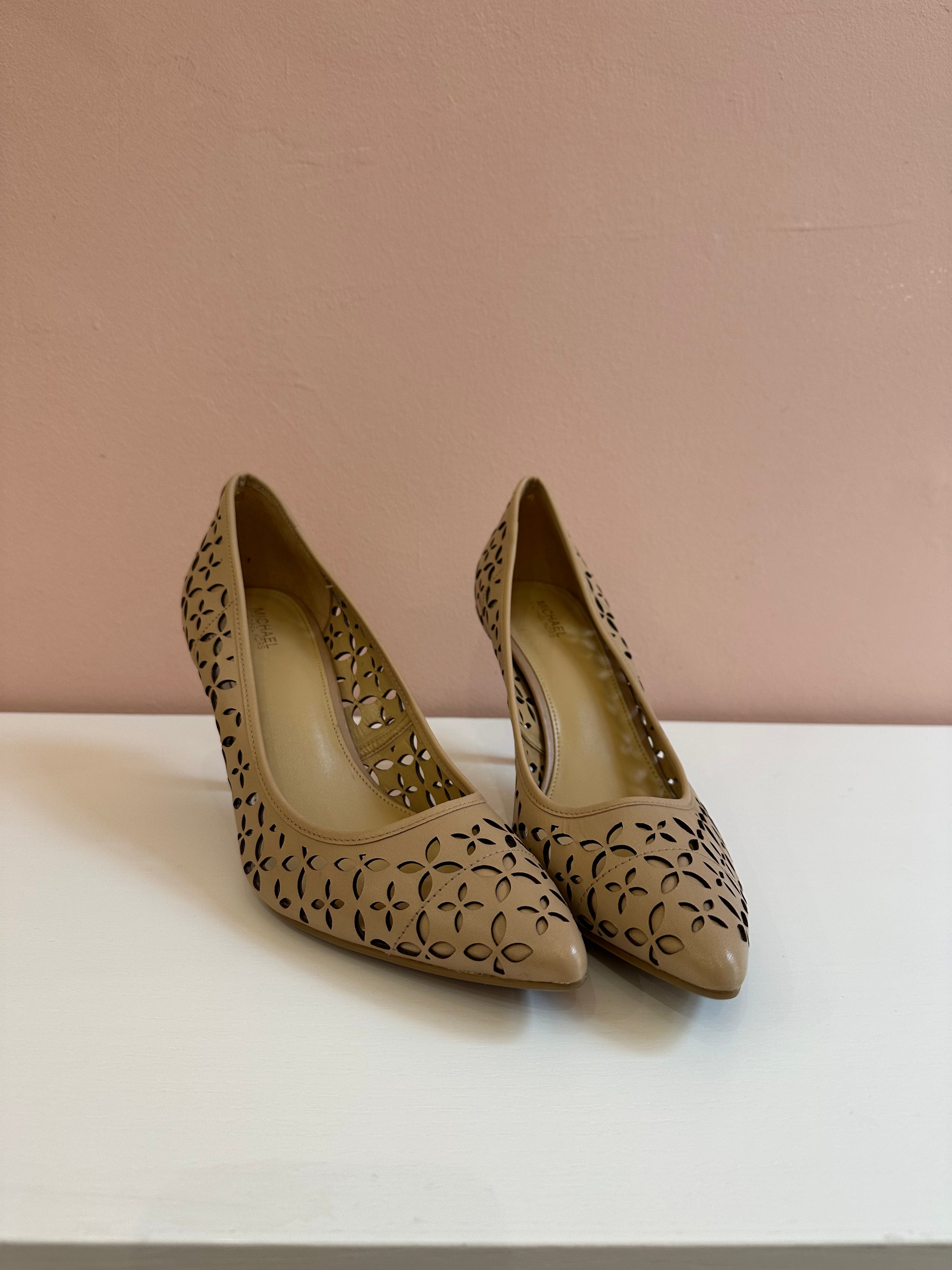 Scarpe Michael Kors decolletè beige