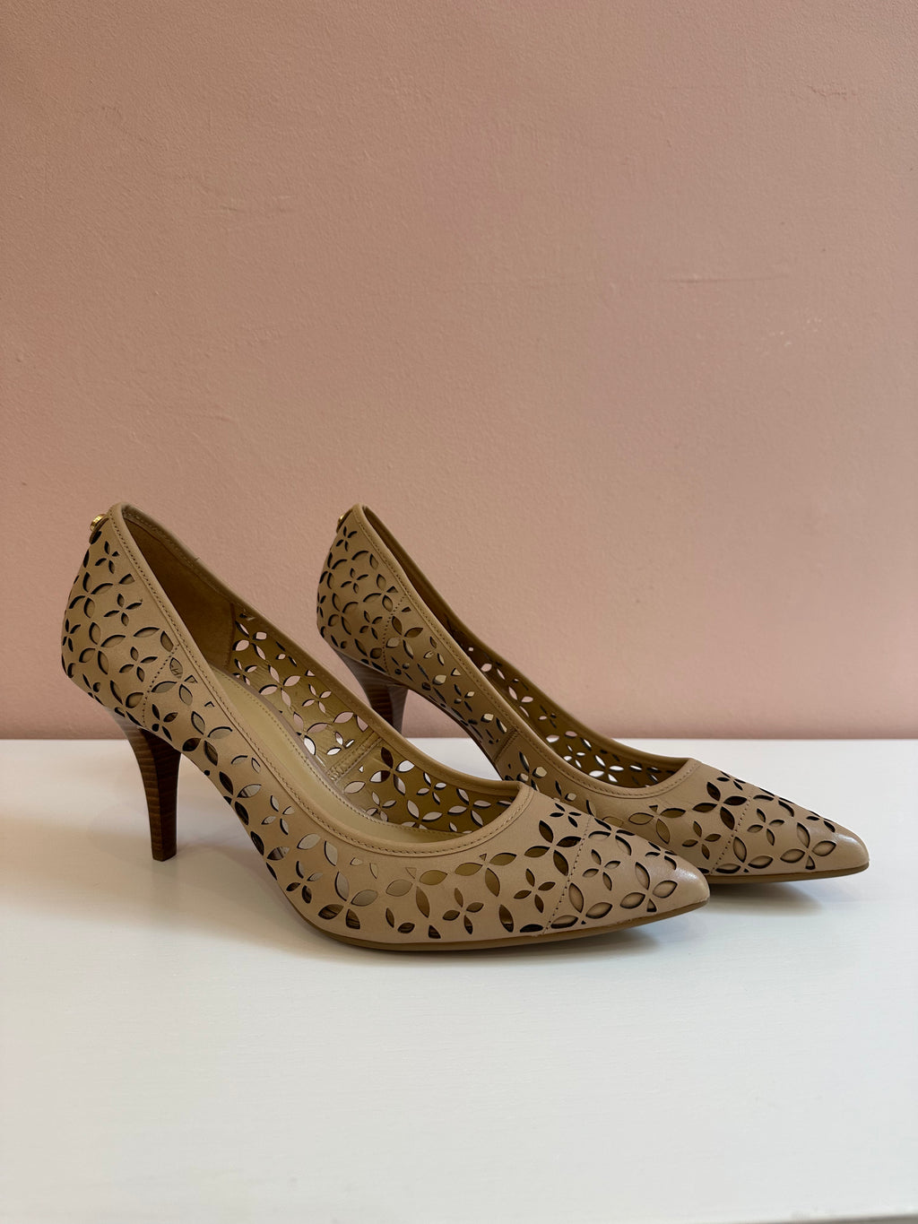 Scarpe Michael Kors decolletè beige